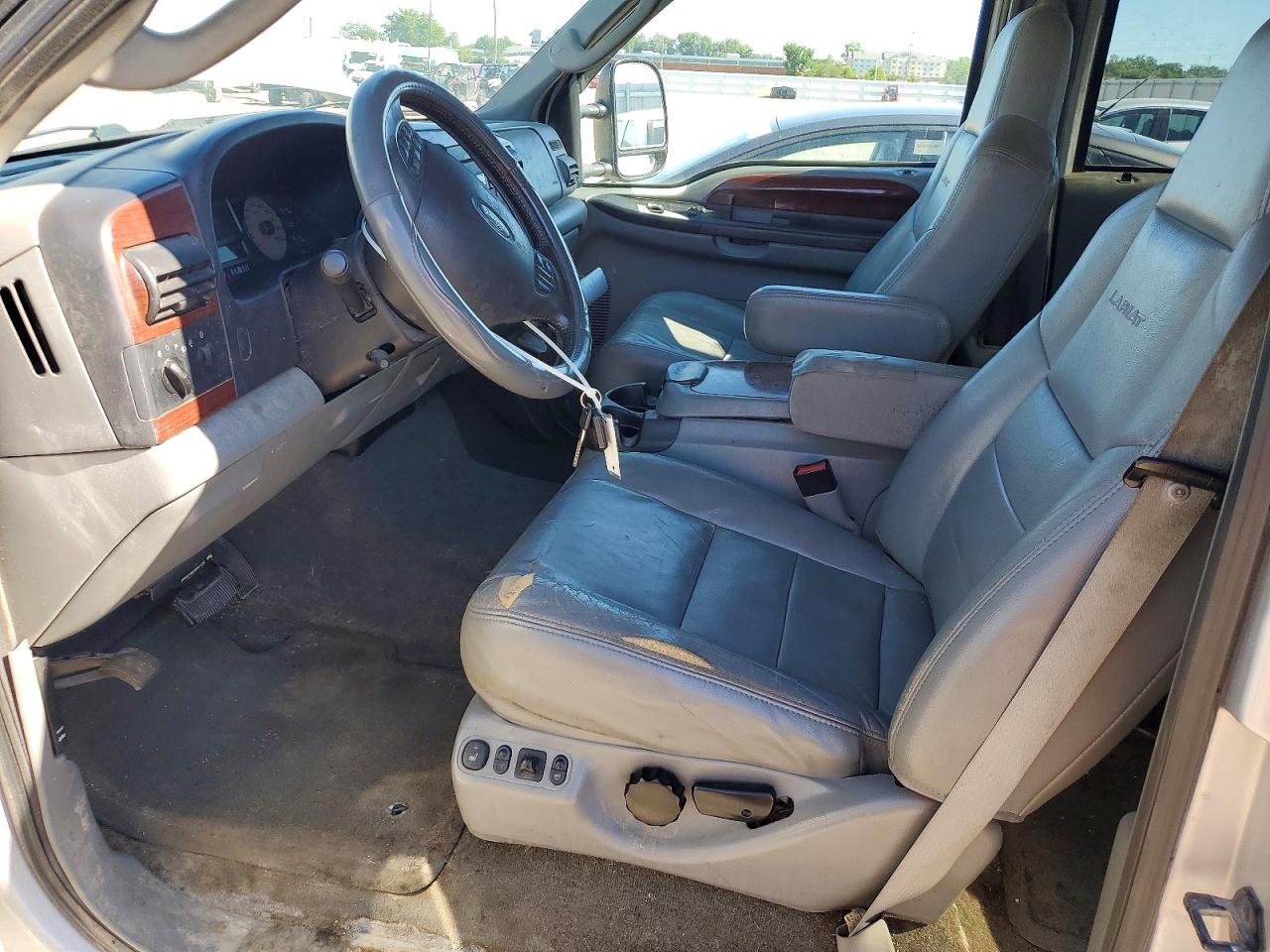 2005 Ford F250 Super Duty Silver vin: 1FTSW21P05ED38295