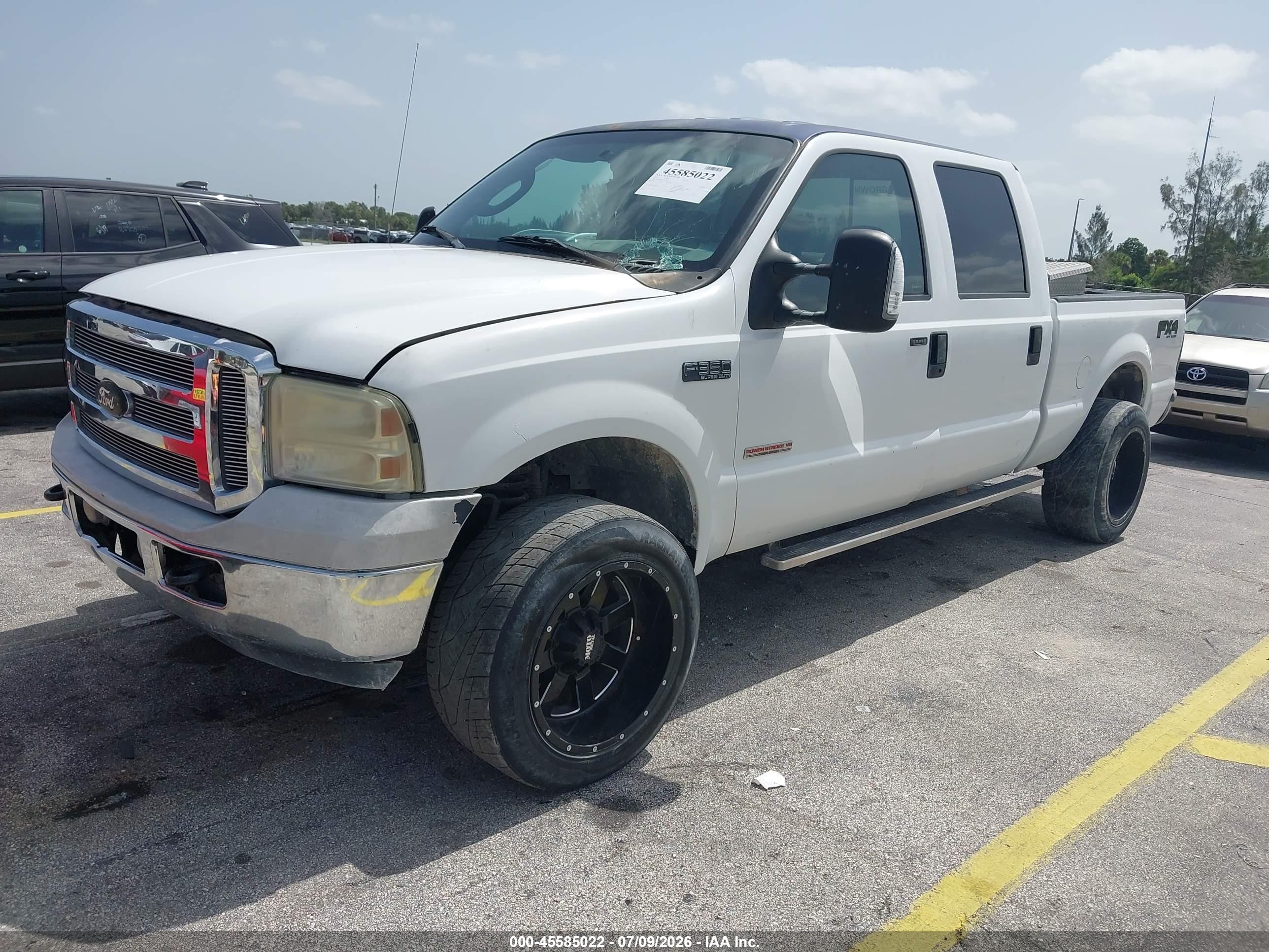 2005 Ford F-250 Lariat/xl/xlt Белый vin: 1FTSW21P15EC23432