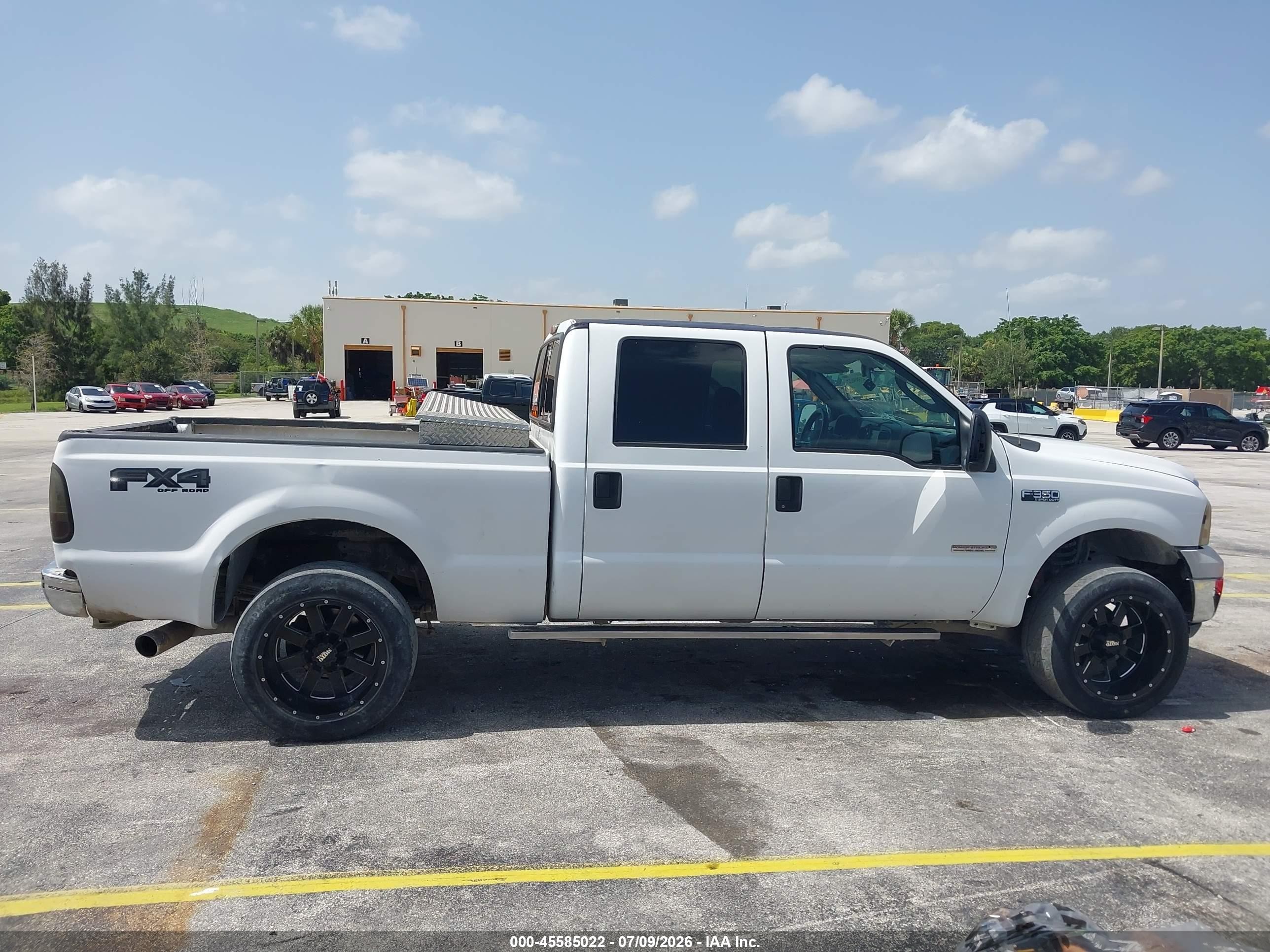 2005 Ford F-250 Lariat/xl/xlt Белый vin: 1FTSW21P15EC23432