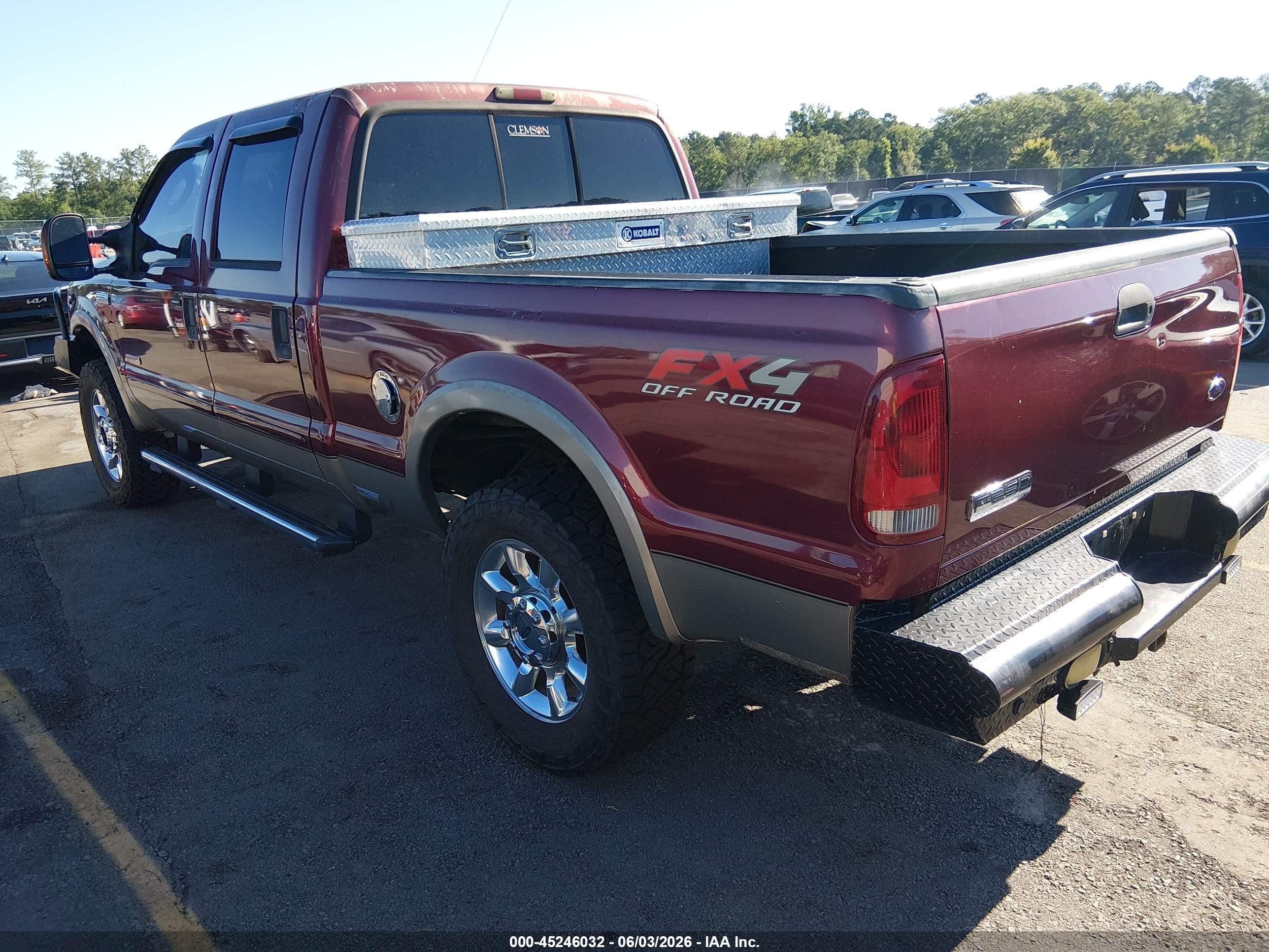 2005 Ford F-250 Lariat/xl/xlt Burgundy vin: 1FTSW21P25EA05306