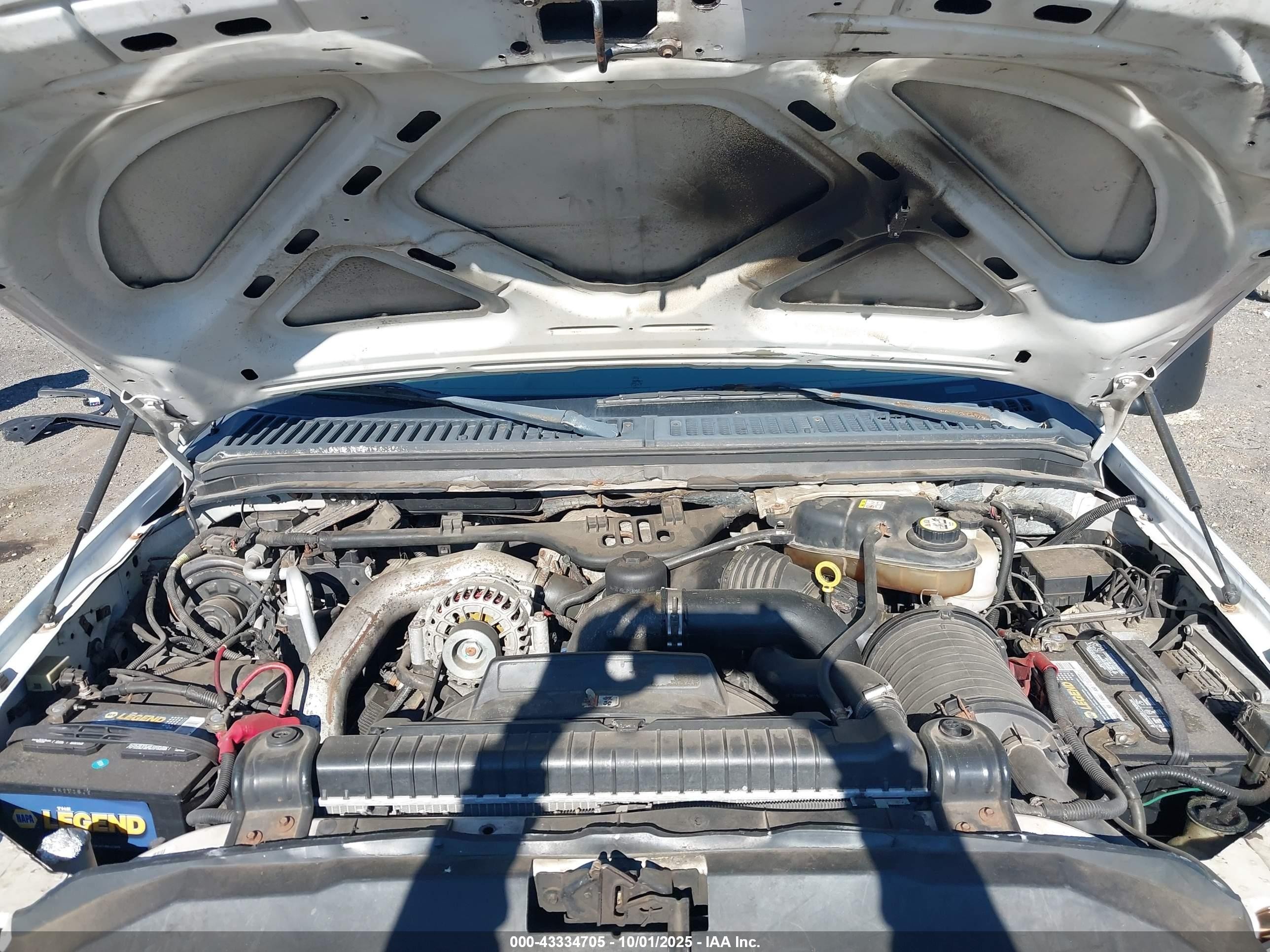 2005 Ford F-250   White vin: 1FTSW21P25EA76604