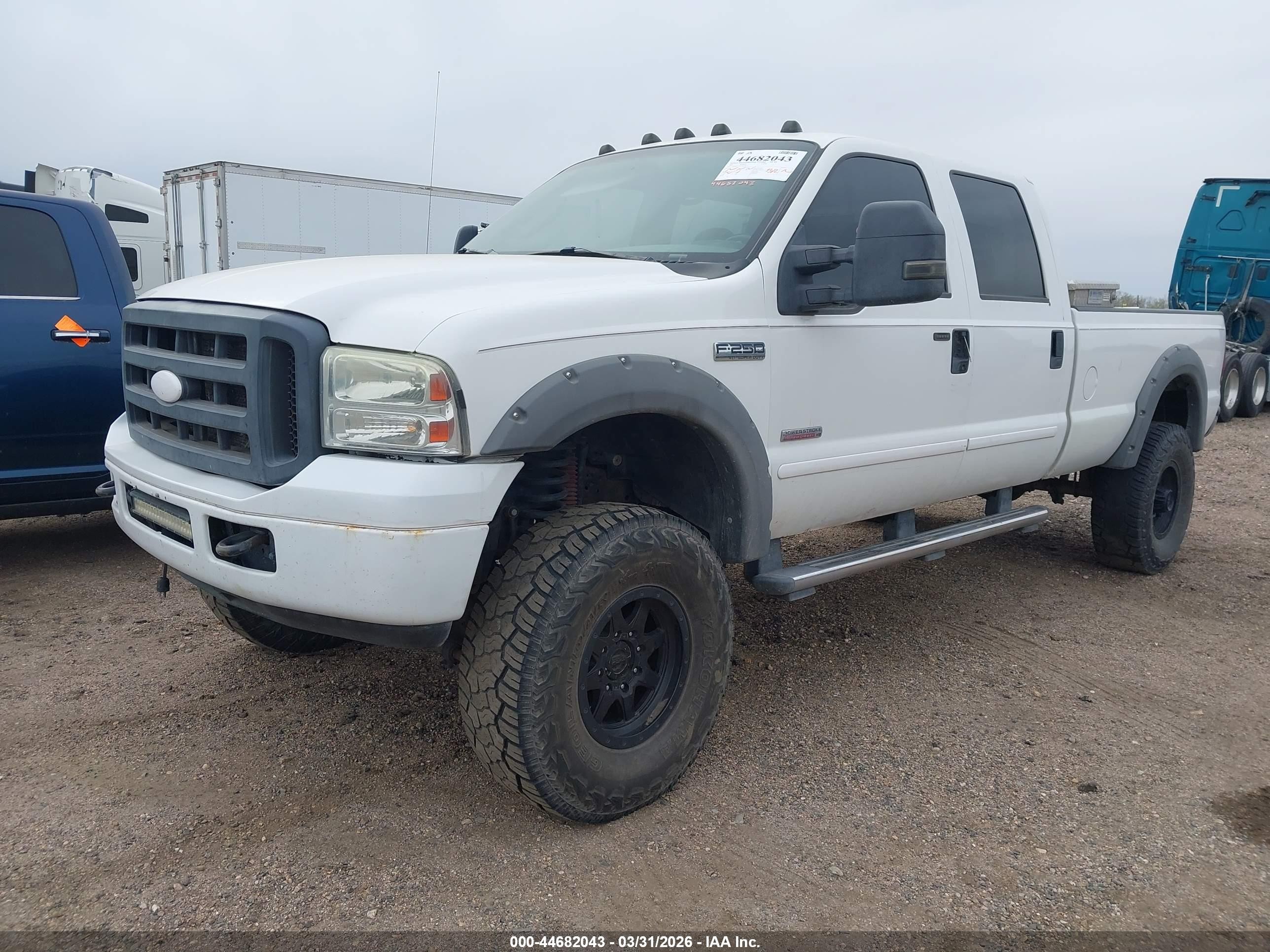 2005 Ford F-250 Lariat/xl/xlt Белый vin: 1FTSW21P25EA91765