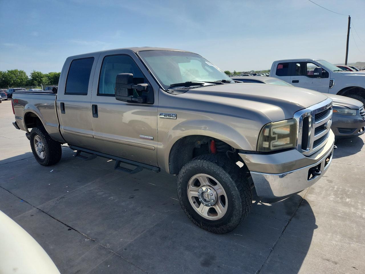 2005 Ford F250 Super Duty Tan vin: 1FTSW21P35EB23512