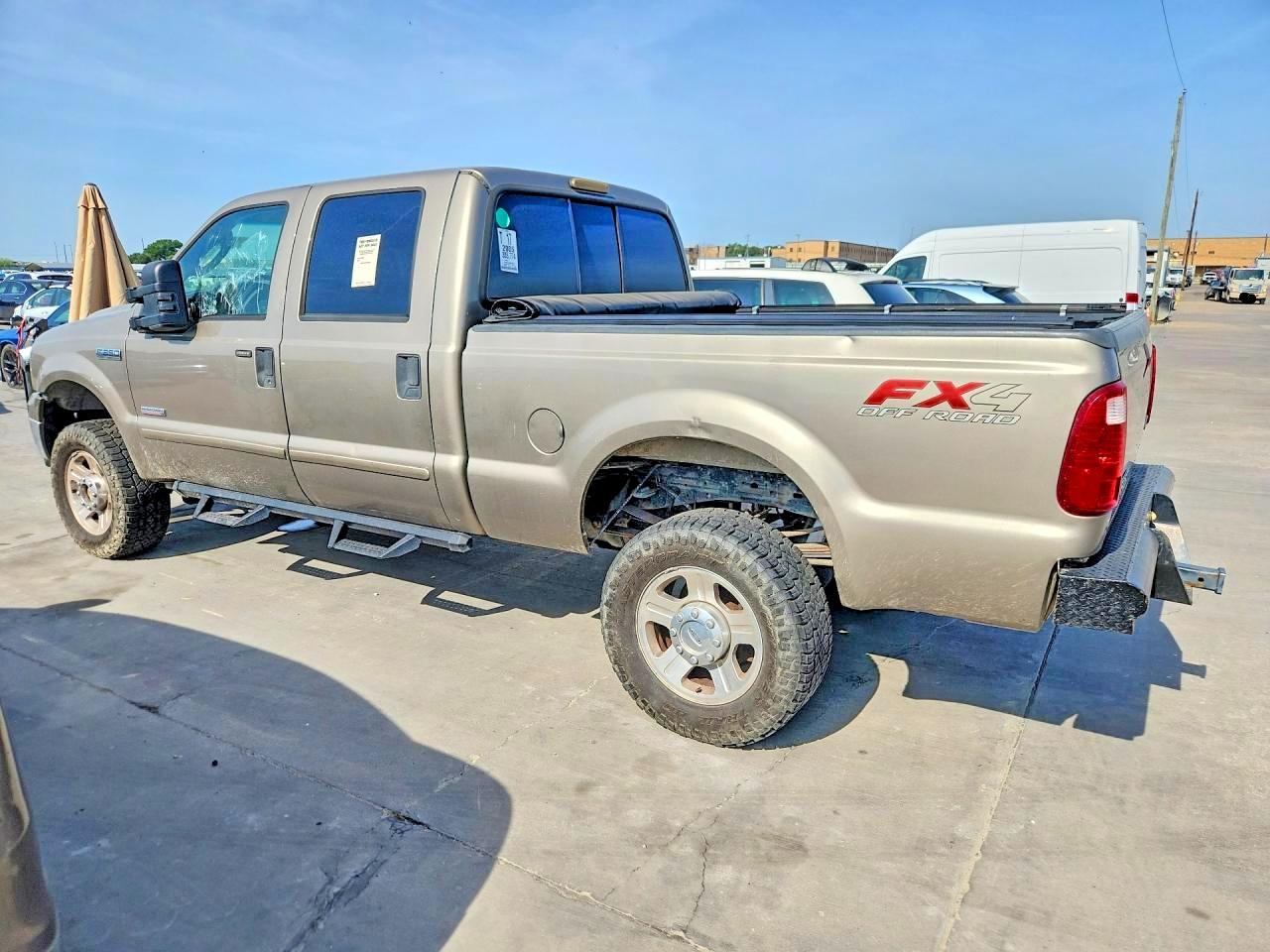 2005 Ford F250 Super Duty Tan vin: 1FTSW21P35EB23512