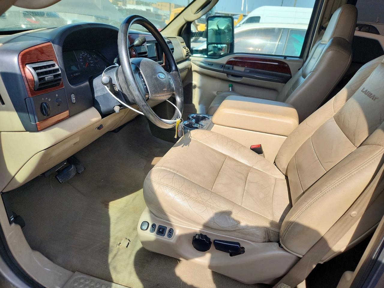 2005 Ford F250 Super Duty Tan vin: 1FTSW21P35EB23512