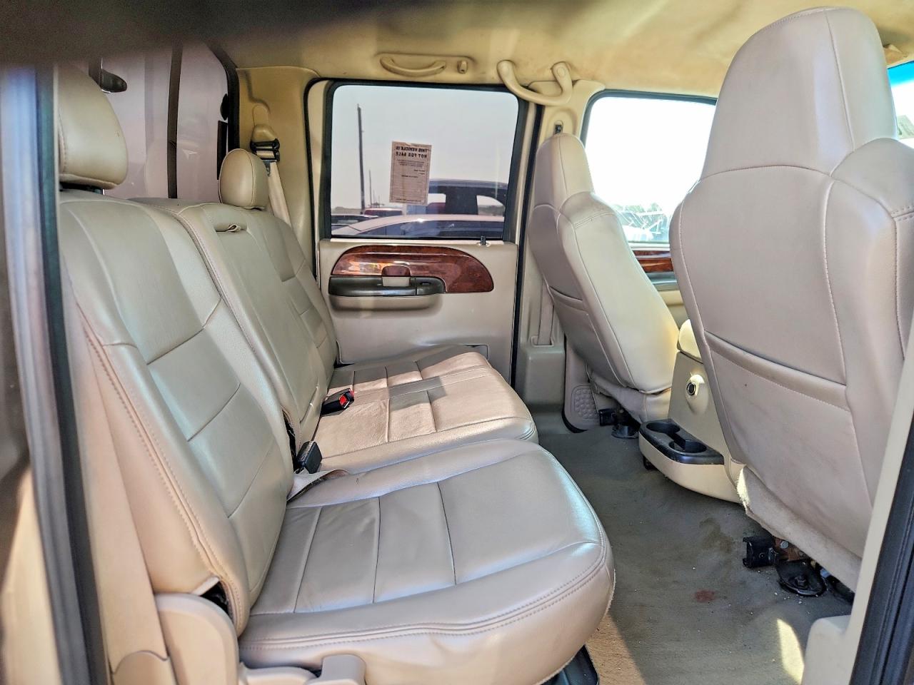 2005 Ford F250 Super Duty Tan vin: 1FTSW21P35EB23512