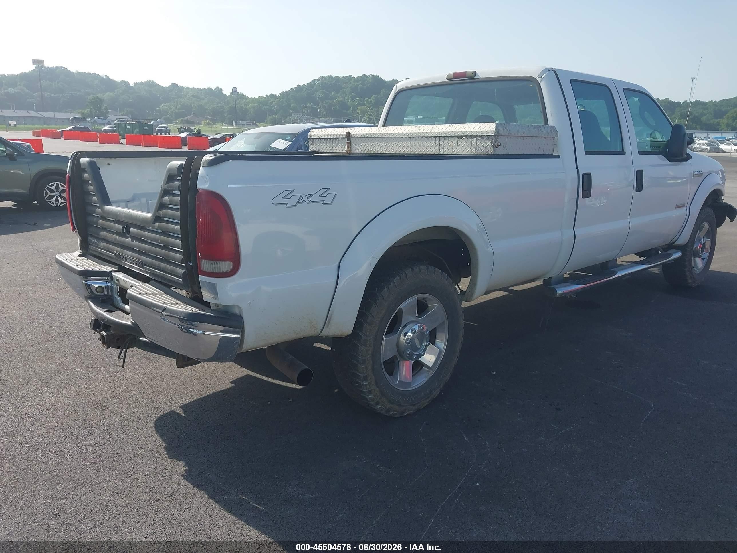 2005 Ford F-250 Lariat/xl/xlt White vin: 1FTSW21P35EB65923