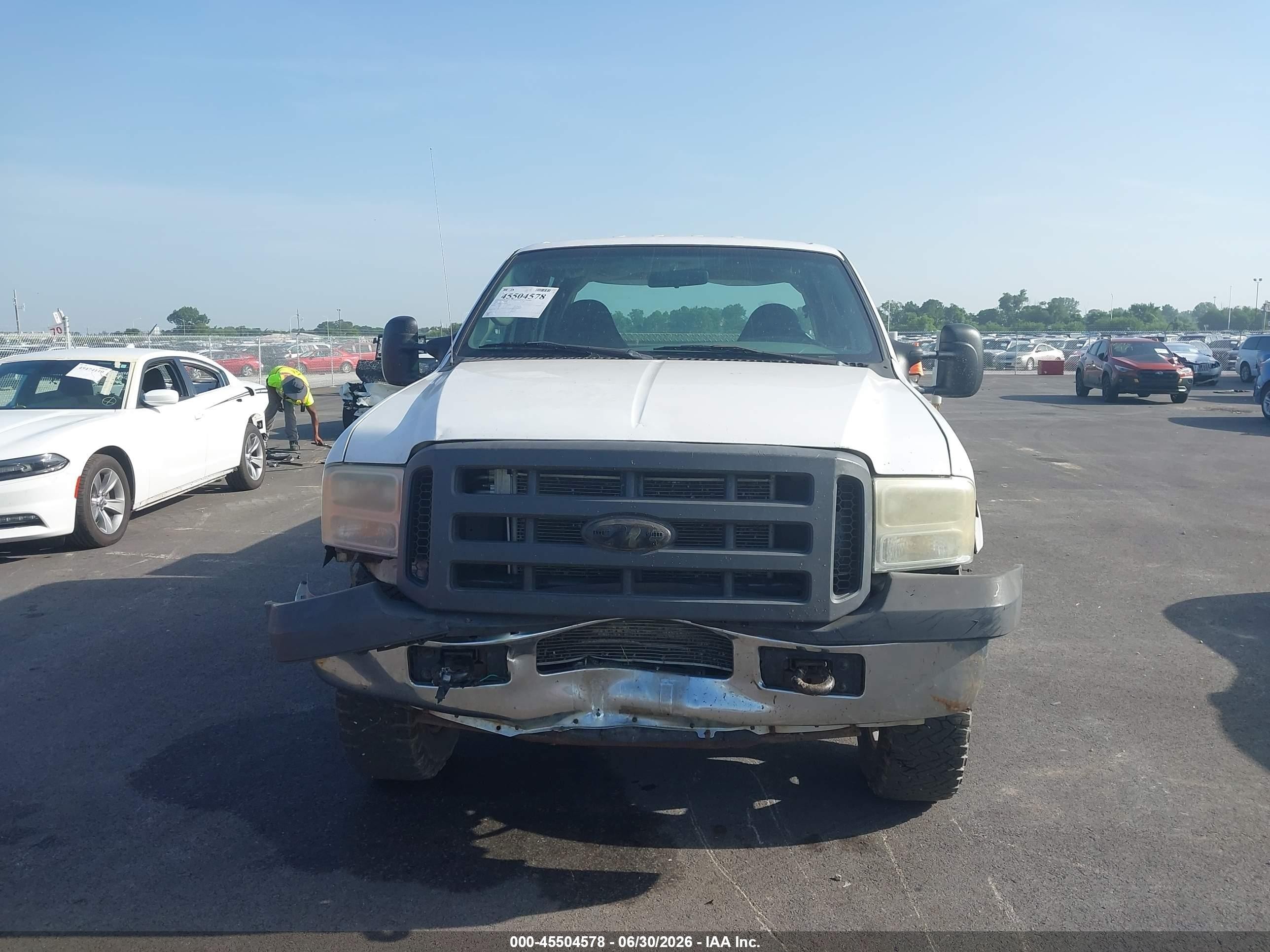 2005 Ford F-250 Lariat/xl/xlt White vin: 1FTSW21P35EB65923