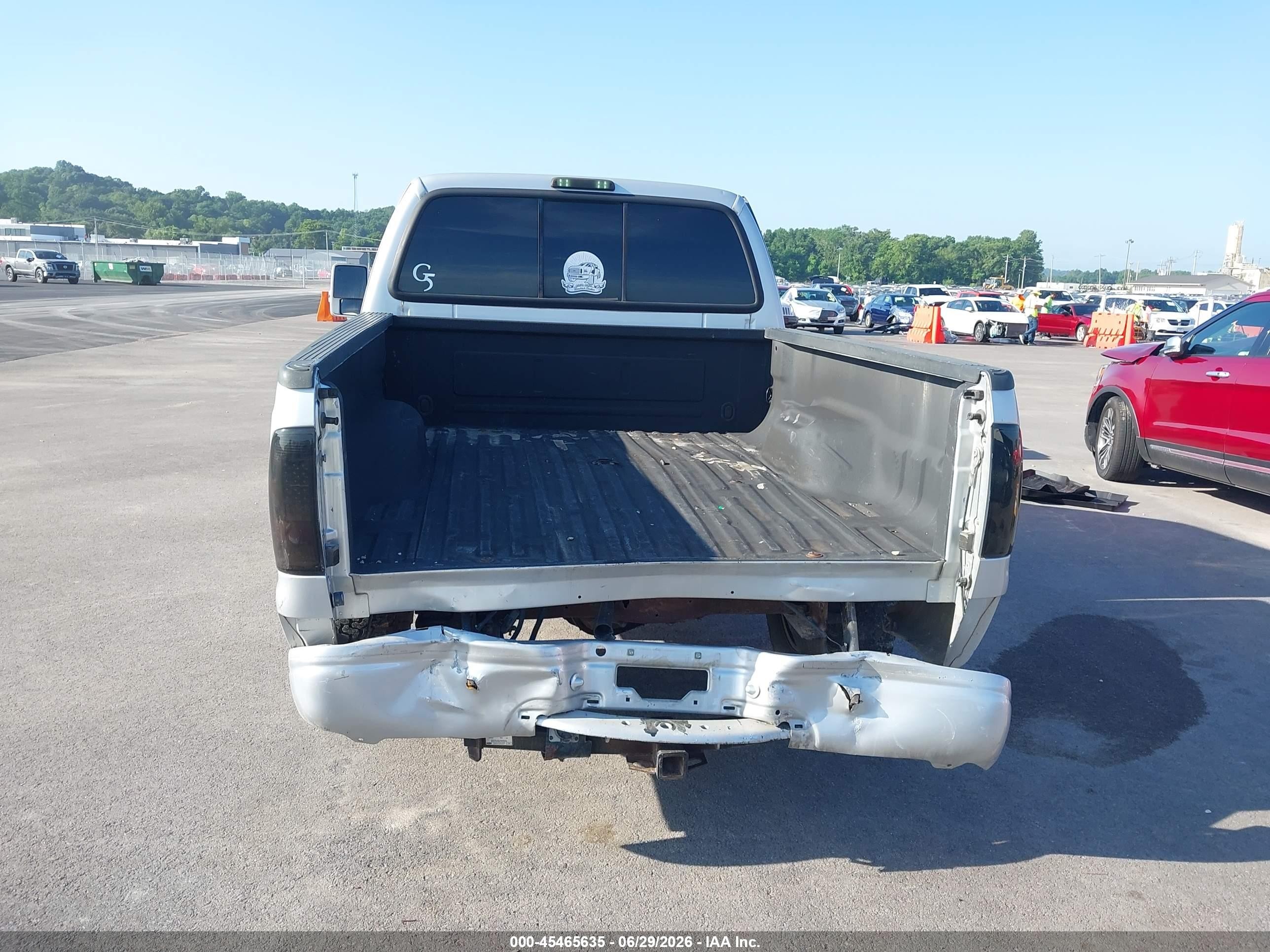 2005 Ford F-250 Lariat/xl/xlt Серебряный vin: 1FTSW21P45EA32846