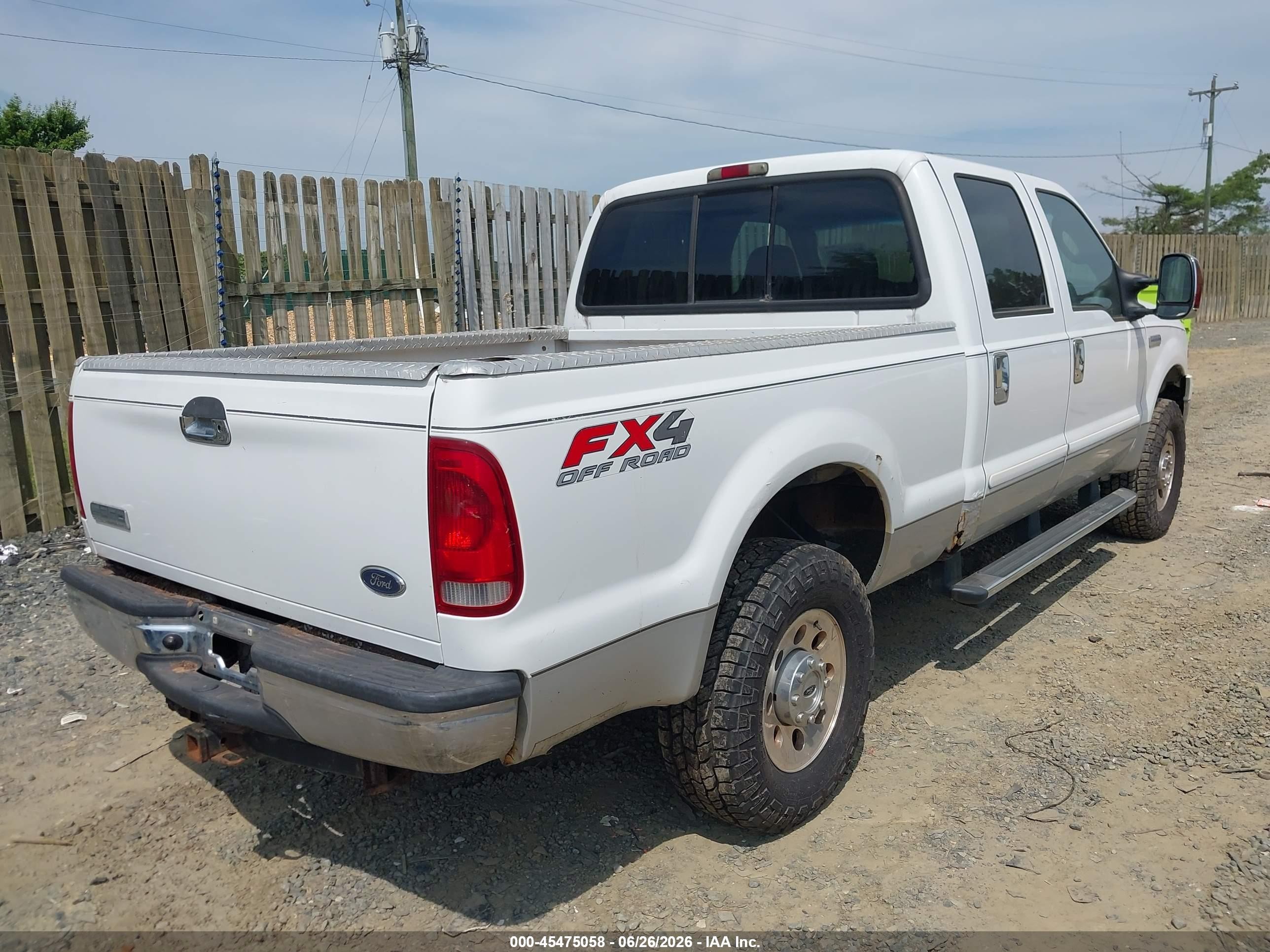 2005 Ford F-250 Lariat/xl/xlt White vin: 1FTSW21P45EB89843