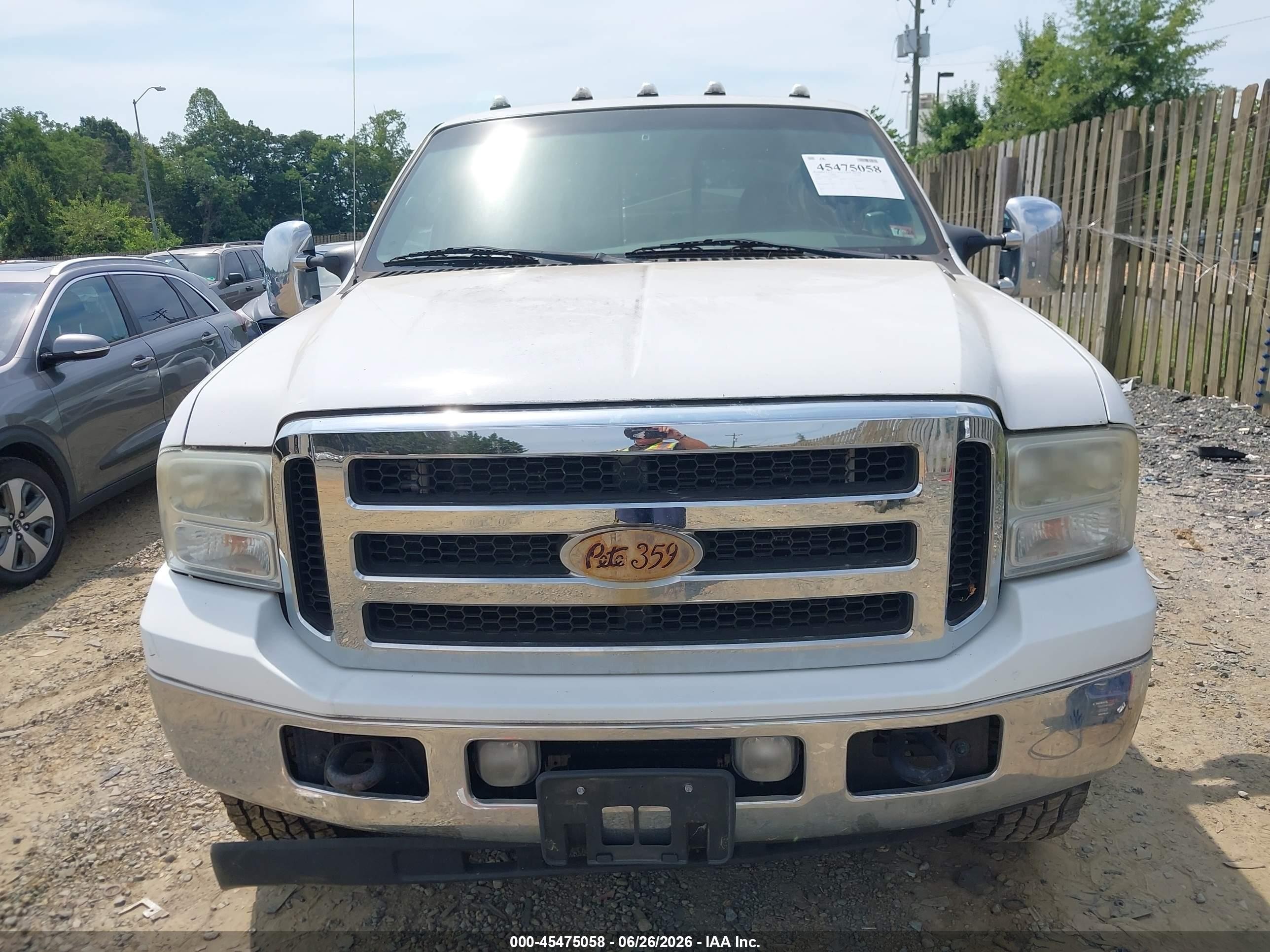 2005 Ford F-250 Lariat/xl/xlt White vin: 1FTSW21P45EB89843