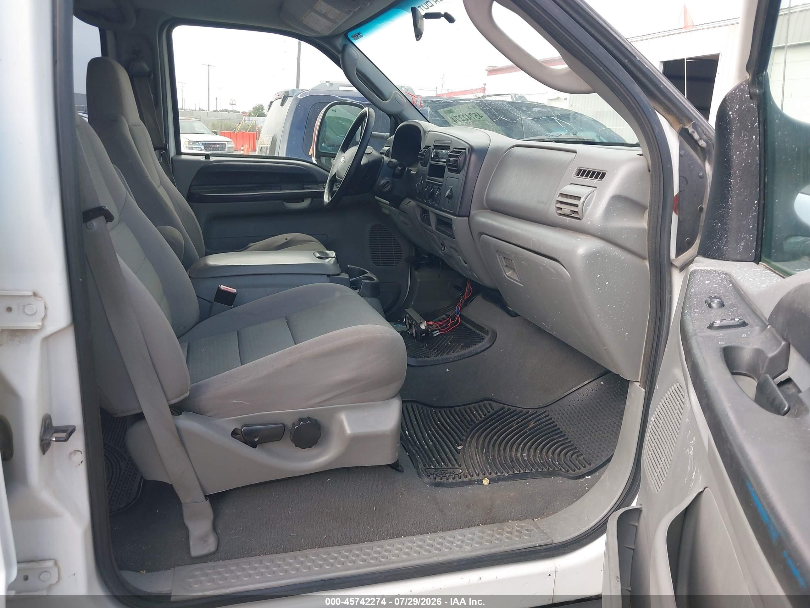 2005 Ford F-250 Lariat/xl/xlt White vin: 1FTSW21P45EC41150