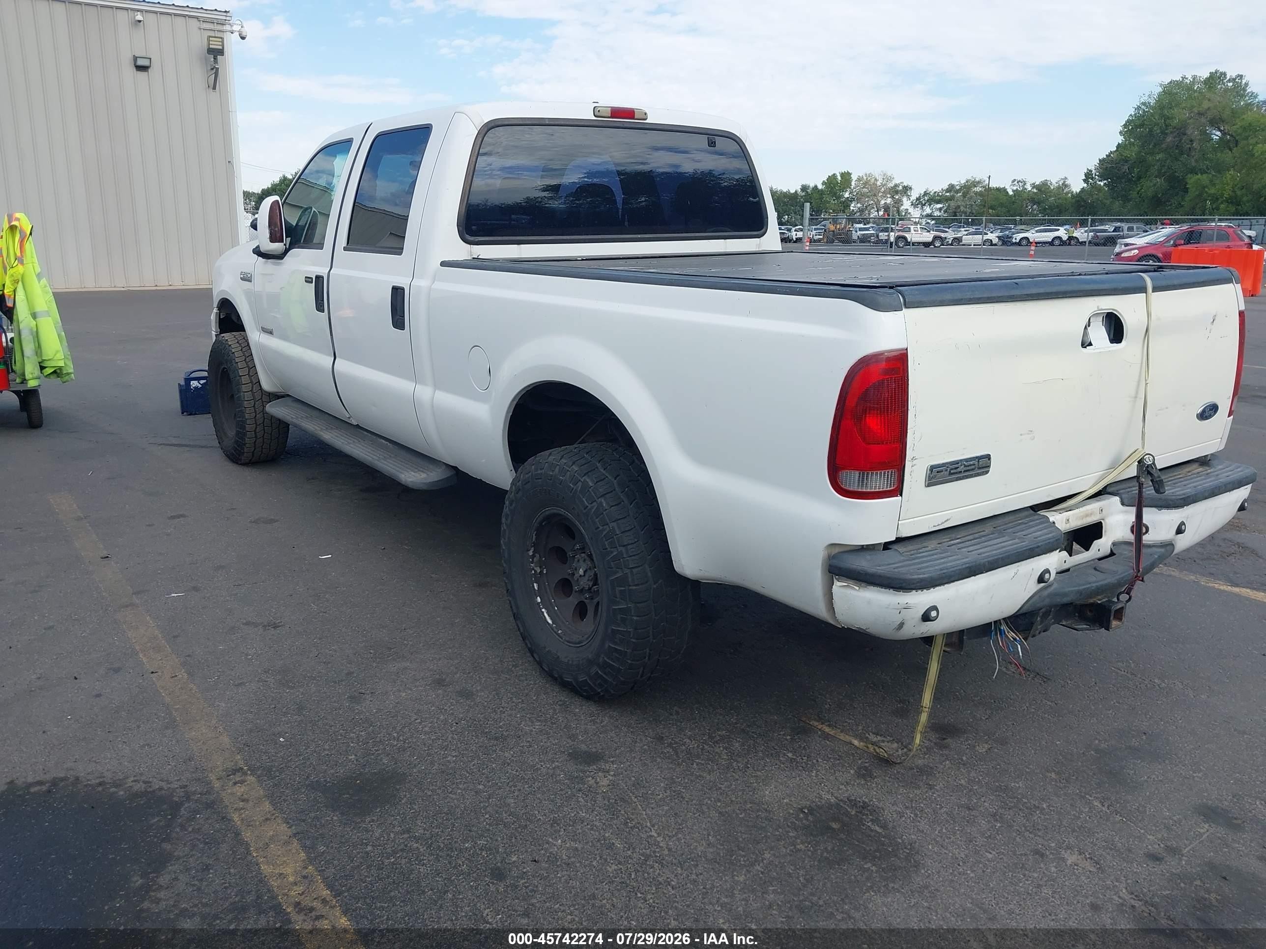 2005 Ford F-250 Lariat/xl/xlt White vin: 1FTSW21P45EC41150