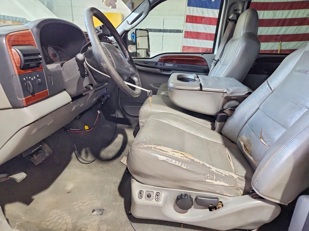 2007 Ford F250 Super Duty White vin: 1FTSW21P47EA99790