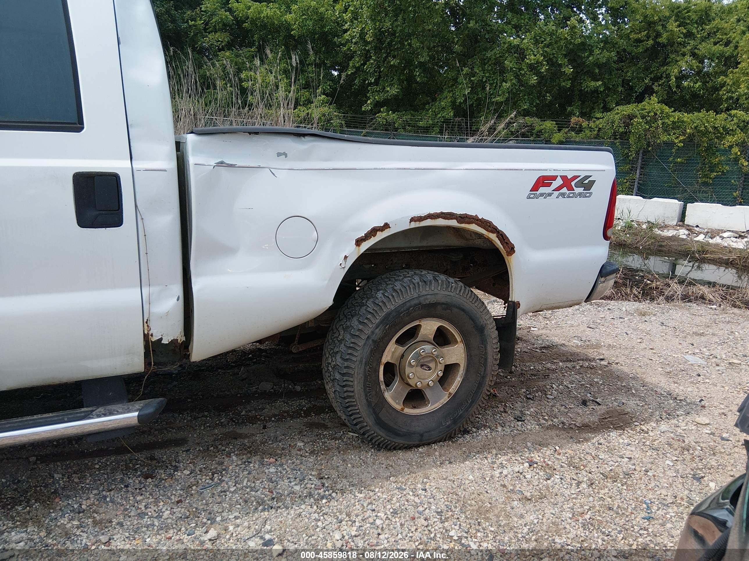 2005 Ford F-250 Lariat/xl/xlt White vin: 1FTSW21P55EA97768