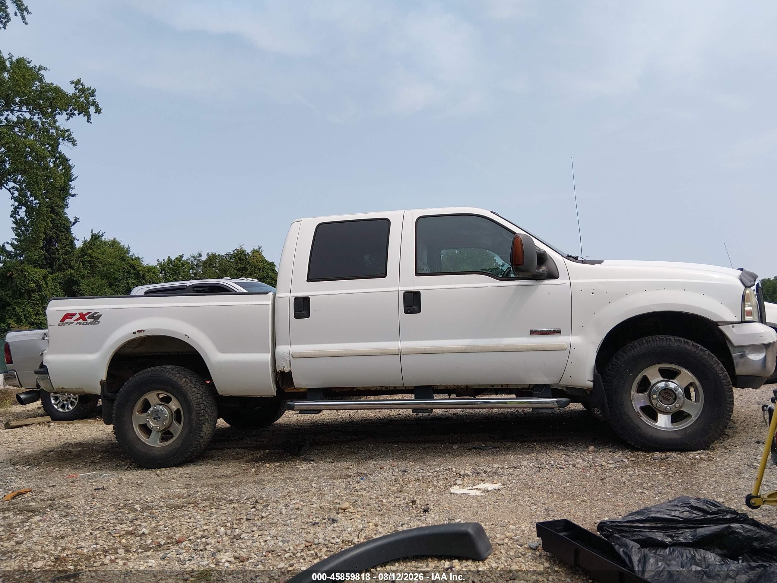 2005 Ford F-250 Lariat/xl/xlt White vin: 1FTSW21P55EA97768