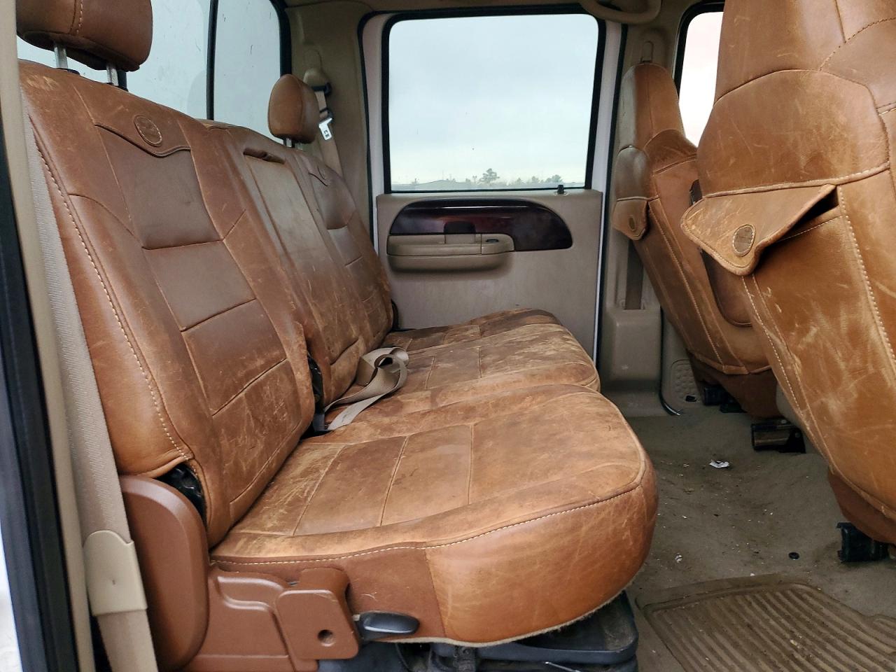 2006 Ford F250 Super Duty White vin: 1FTSW21P56EB23061