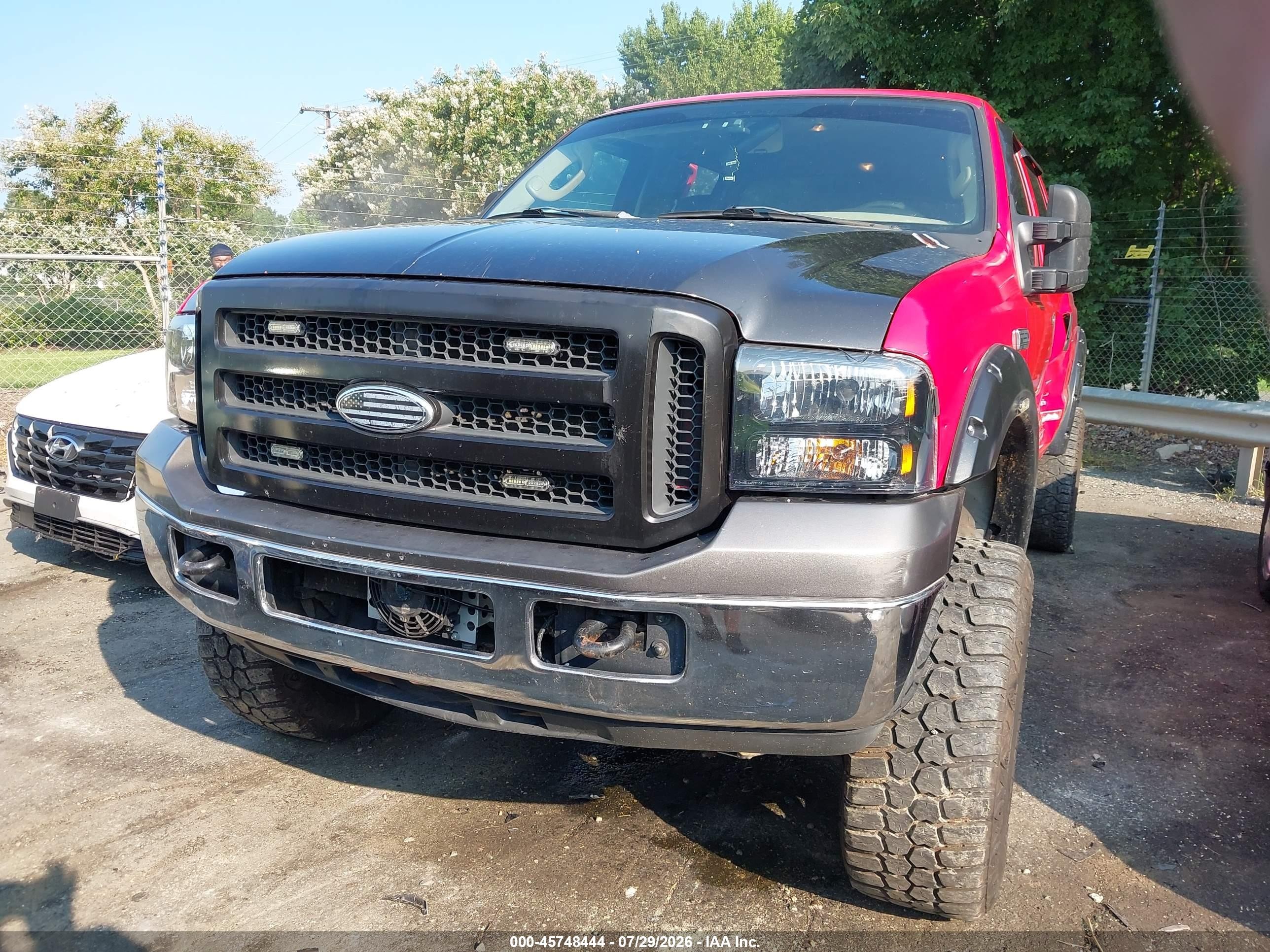 2005 Ford F-250 Lariat/xl/xlt Красный vin: 1FTSW21P75EB66749