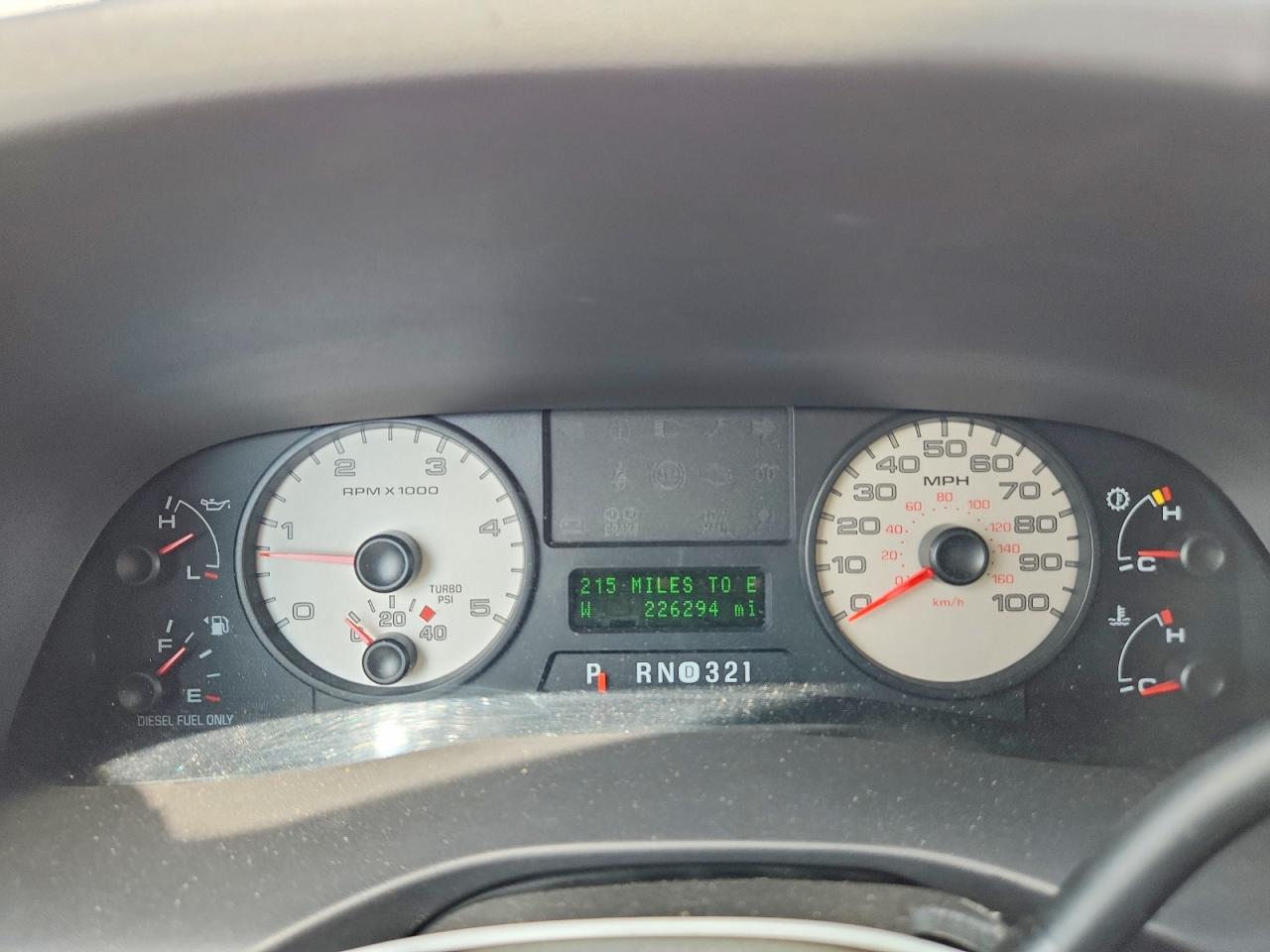 2005 Ford F250 Super Duty White vin: 1FTSW21P85EB10593