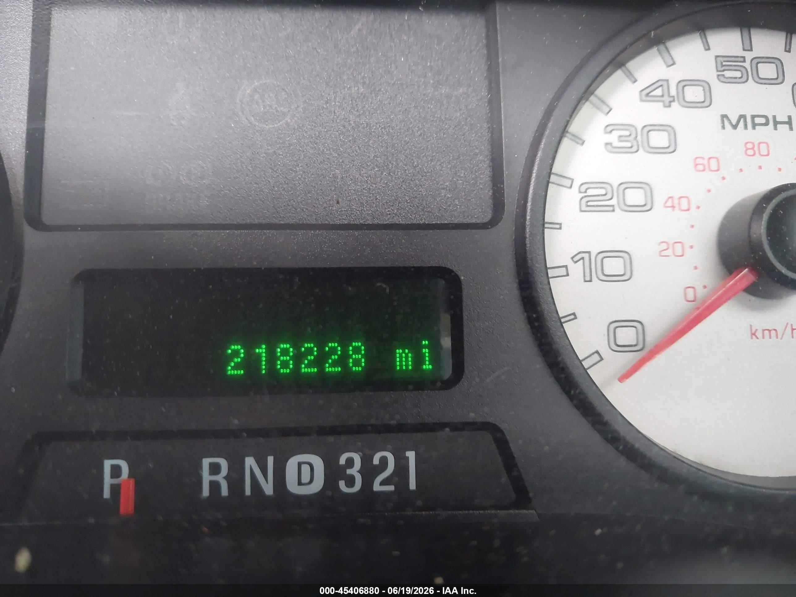 2005 Ford F-250 Lariat/xl/xlt Red vin: 1FTSW21P85EB71717