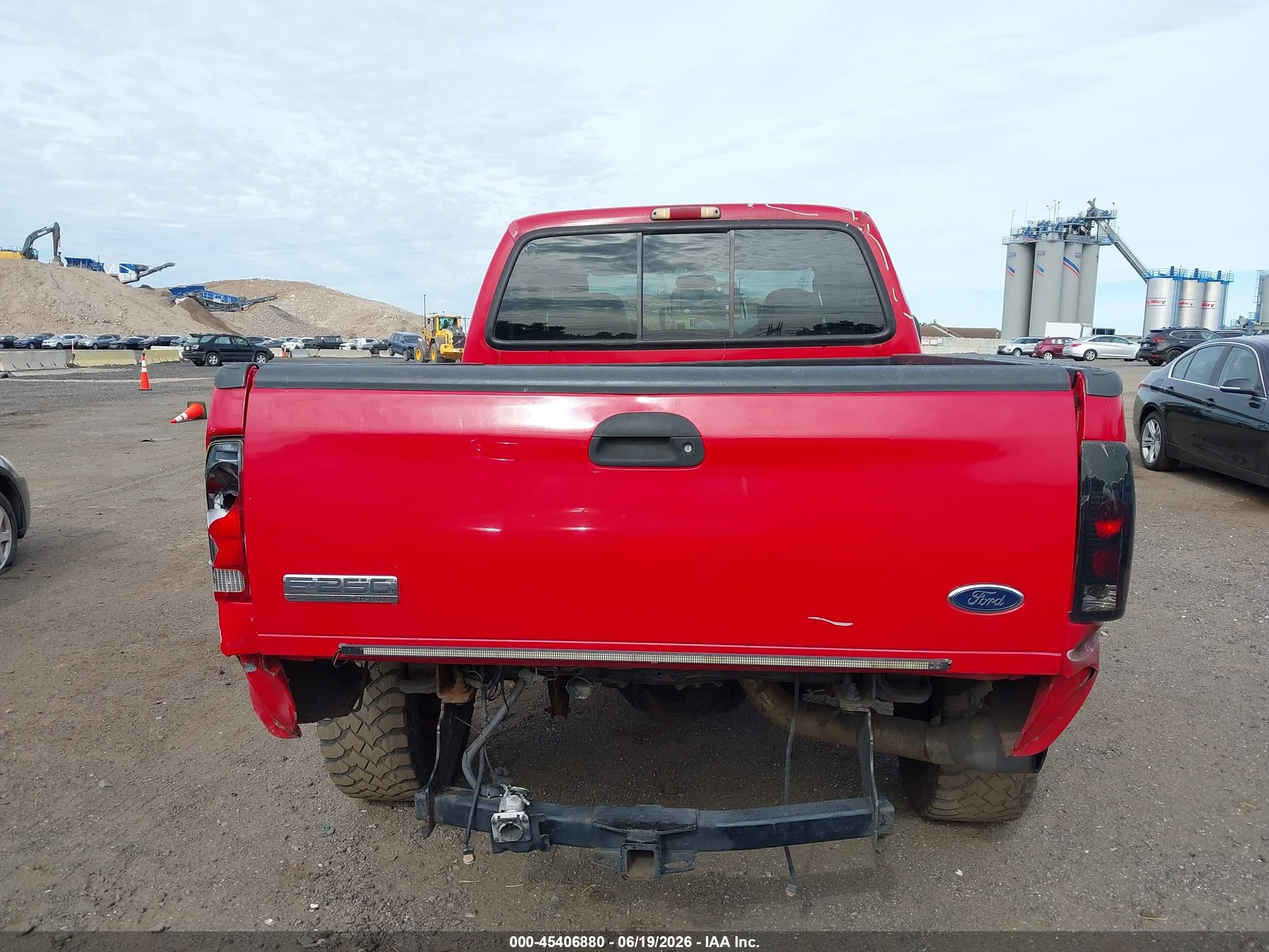 2005 Ford F-250 Lariat/xl/xlt Red vin: 1FTSW21P85EB71717
