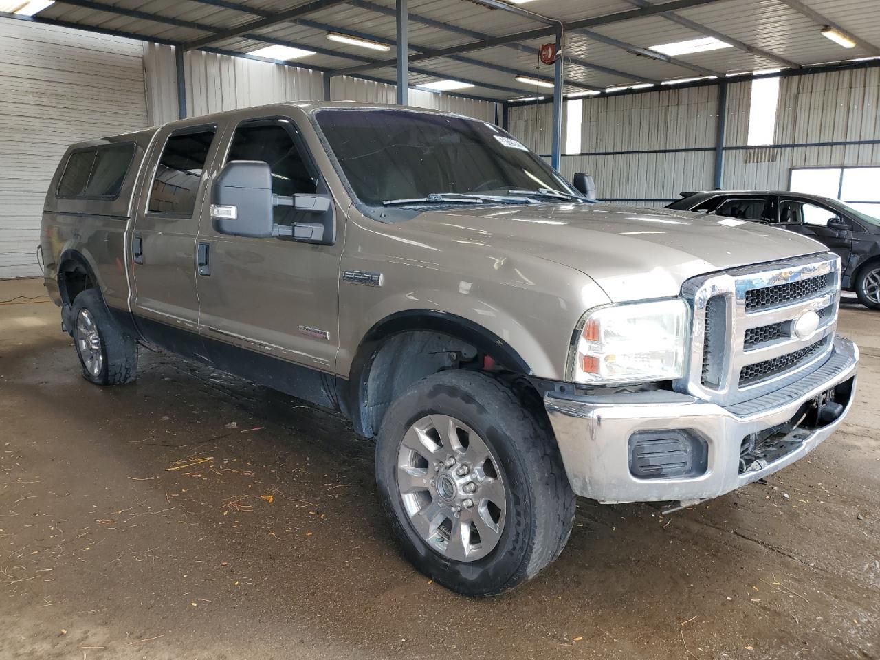 2005 Ford F250 Super Duty Beige vin: 1FTSW21P95EB20761