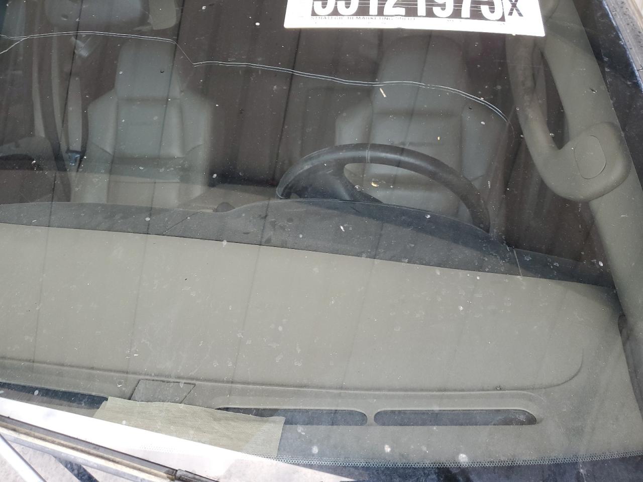 2005 Ford F250 Super Duty Beige vin: 1FTSW21P95EB20761 Damage: Windshield, Broken, Replacement Required