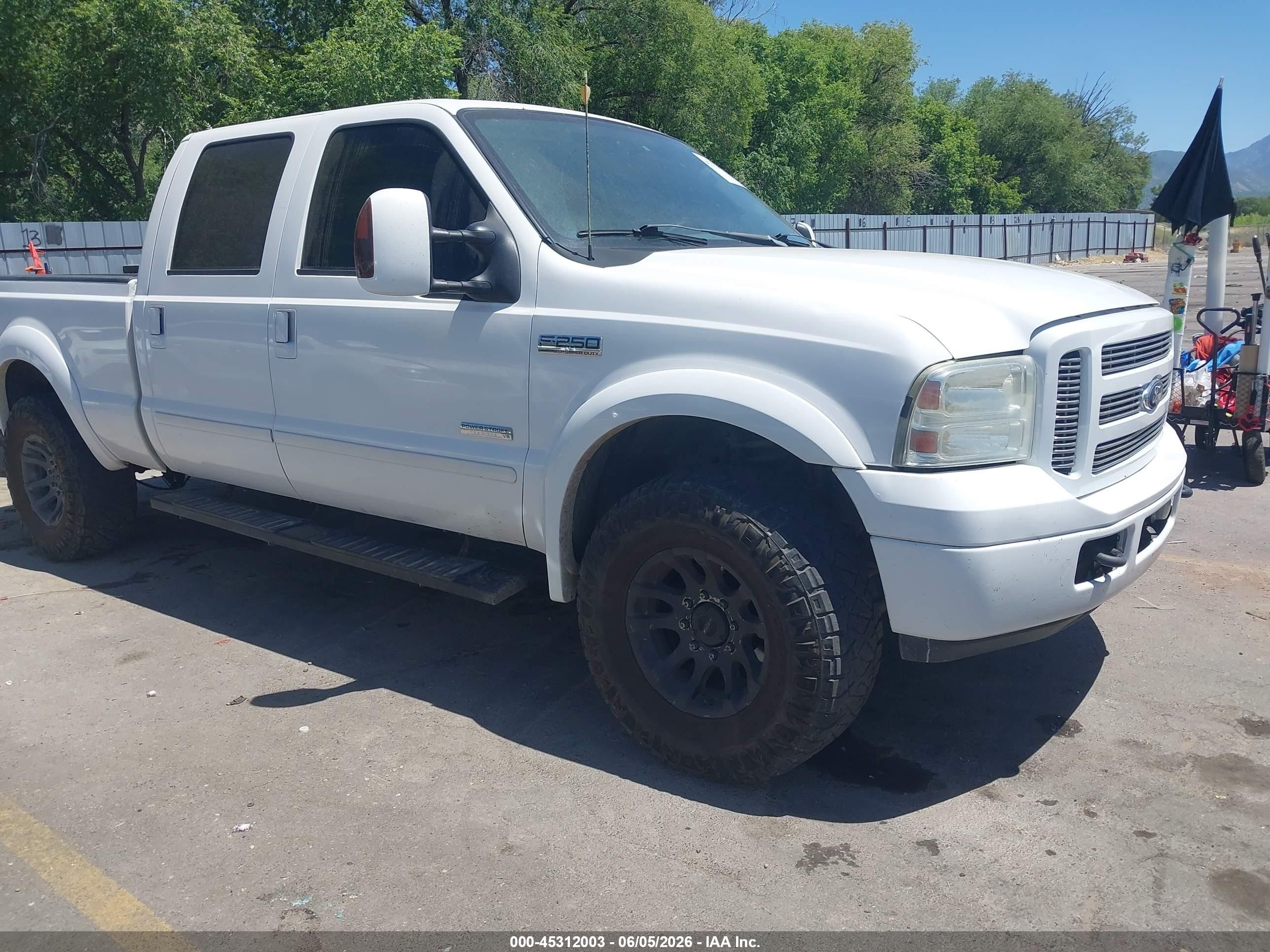 2006 Ford F-250 Lariat/xl/xlt White vin: 1FTSW21PX6EB20592