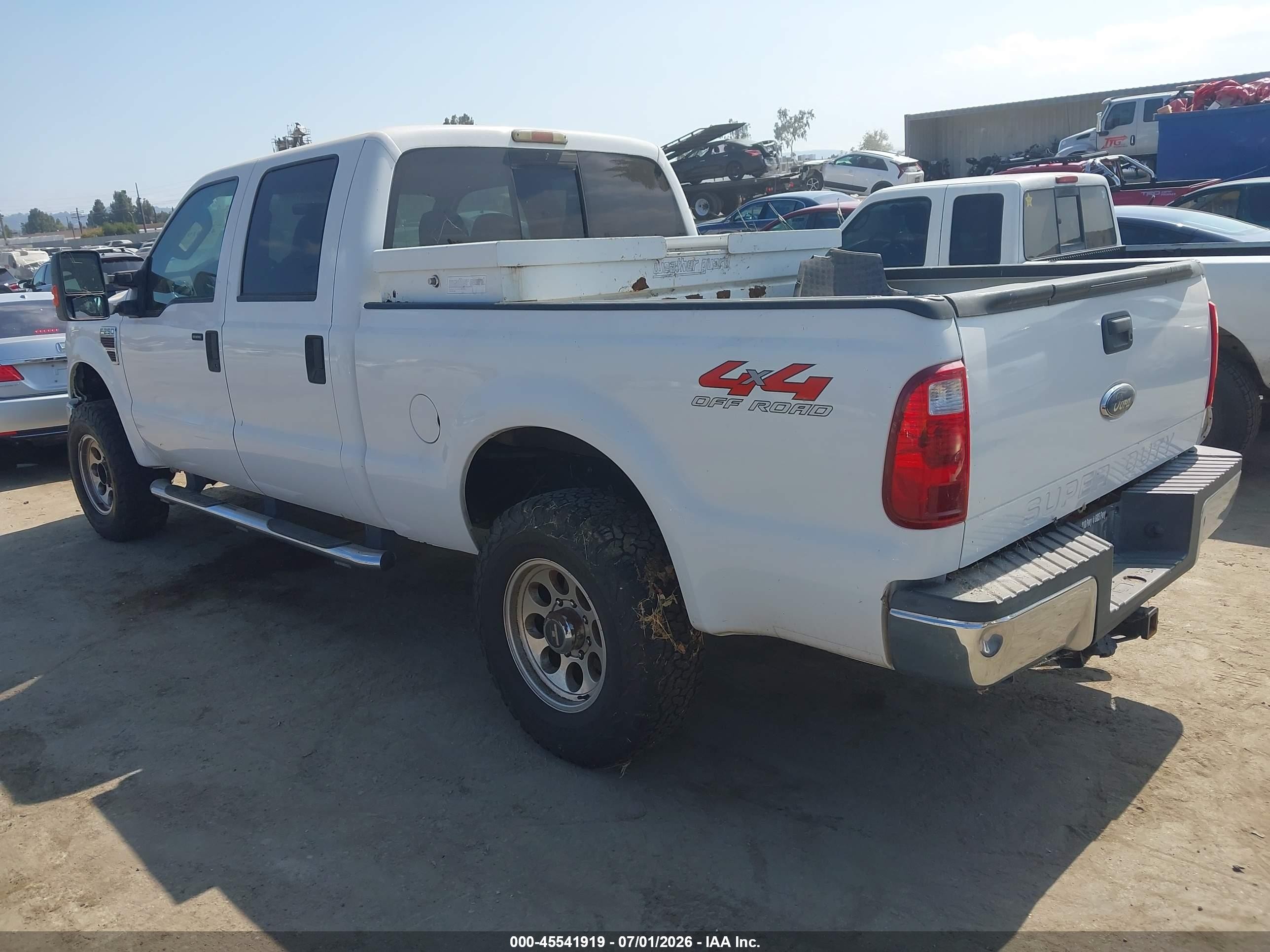 2008 Ford Super Duty F-250 Srw Fx4/harley-davidson/king Ranch/lariat/xl/xlt White vin: 1FTSW21R18EB46079
