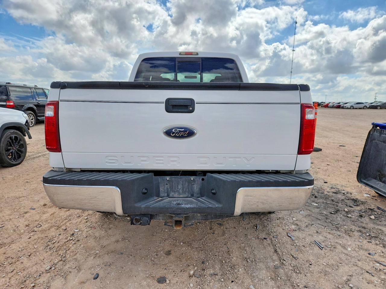 2008 Ford F250 Super Duty White vin: 1FTSW21R28ED19771