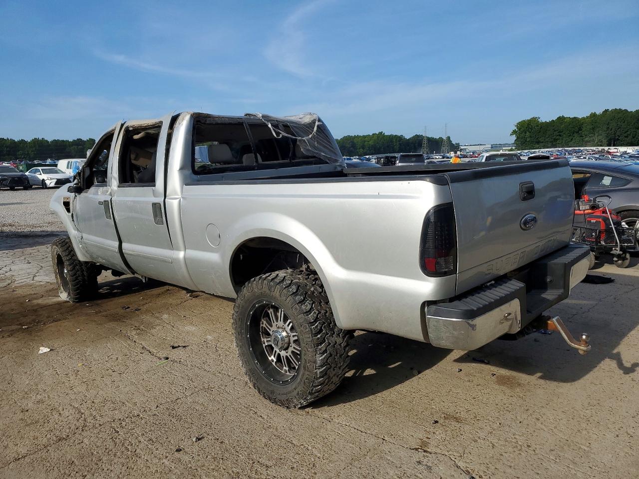 2008 Ford F250 Super Duty Silver vin: 1FTSW21R28EE24486