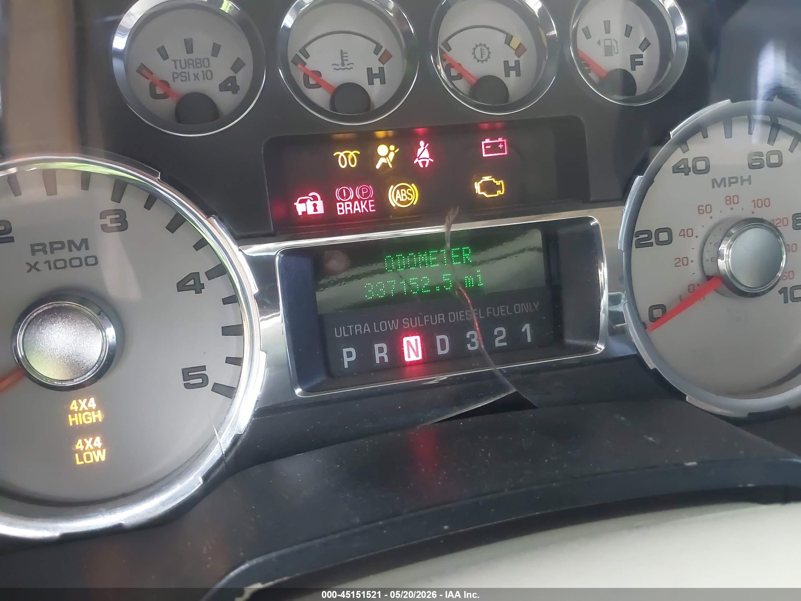 2008 Ford F-250   White vin: 1FTSW21R38EB54345