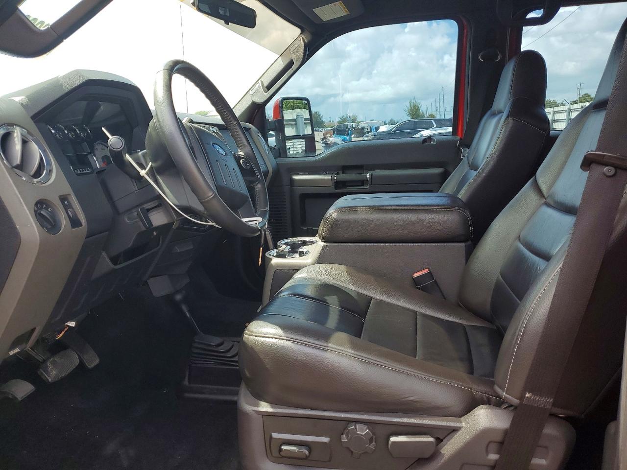 2008 Ford F250 Super Duty Red vin: 1FTSW21R38EC45731