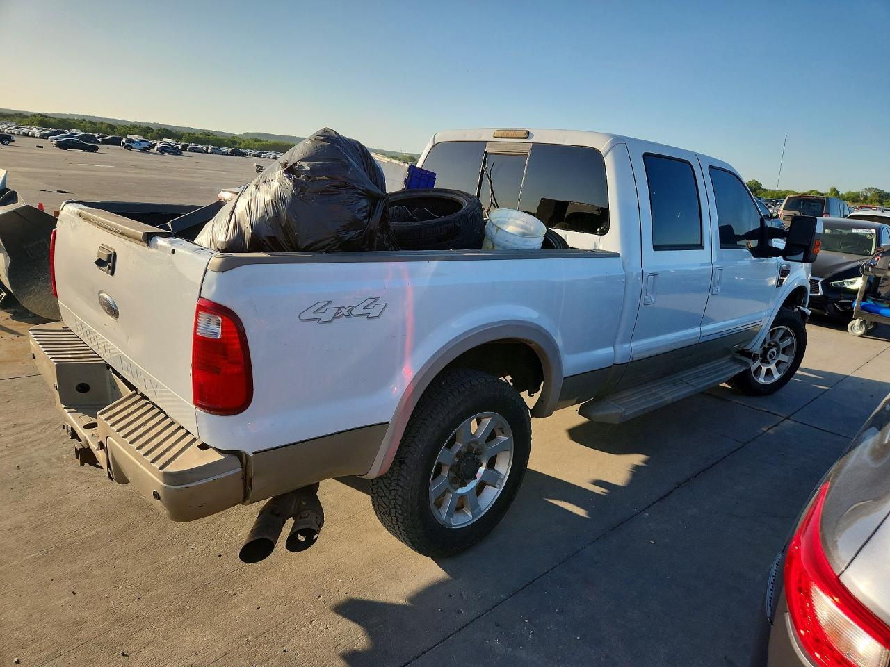 2008 Ford F250 Super Duty White vin: 1FTSW21R58EE34090