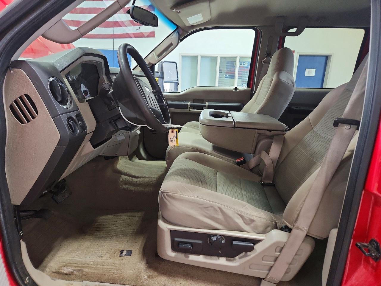 2008 Ford F250 Super Duty Red vin: 1FTSW21R68ED56225