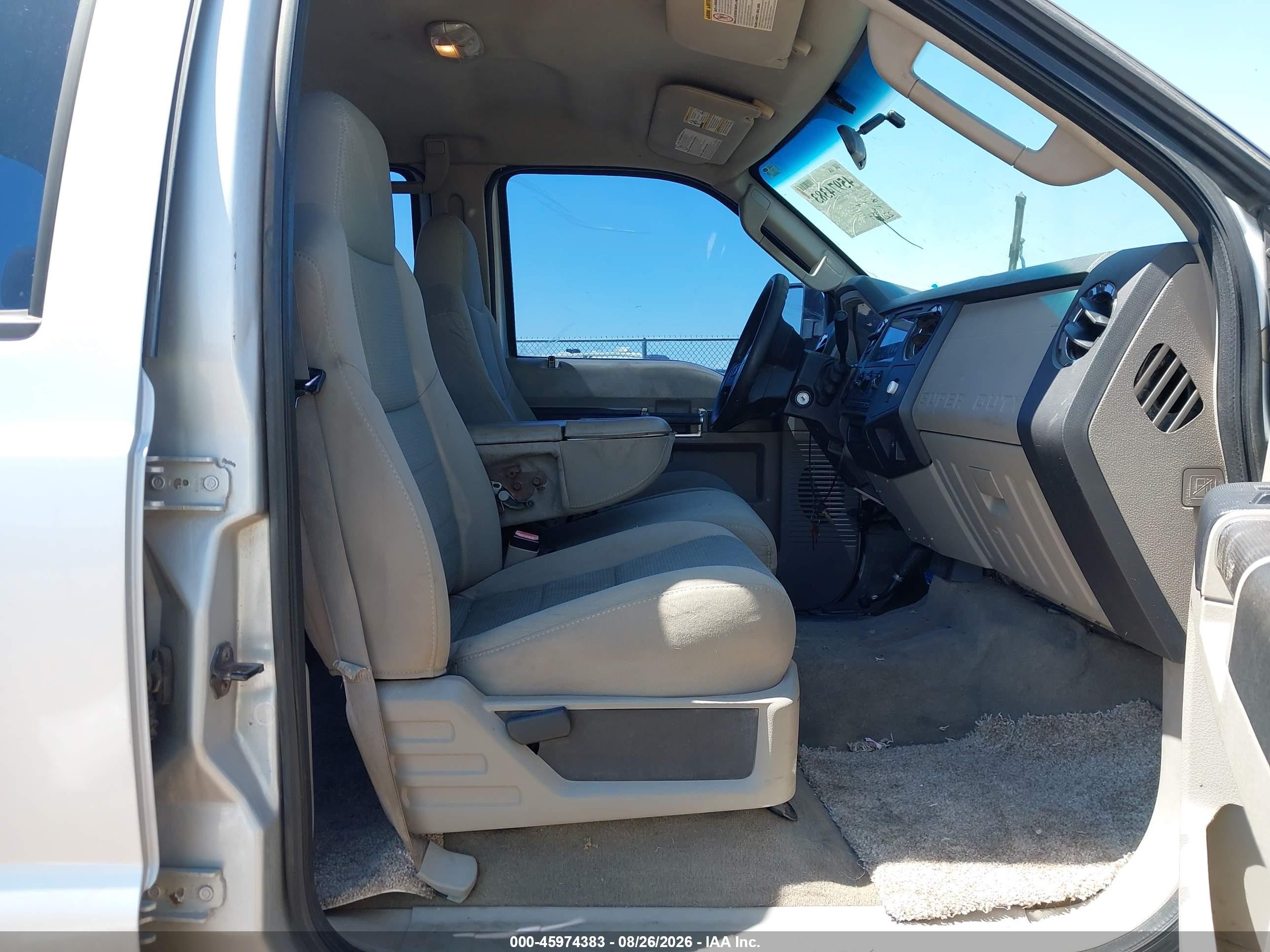 2008 Ford Super Duty F-250 Srw Xlt Silver vin: 1FTSW21R98EB94672