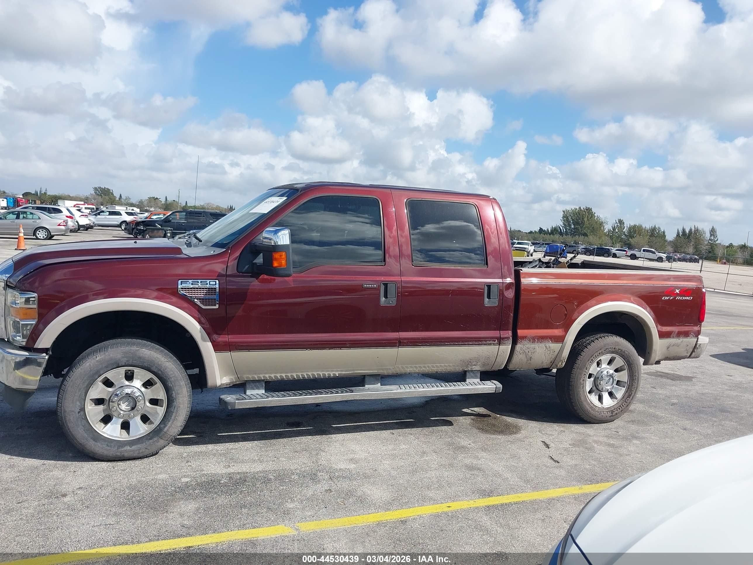 2009 Ford F250   Maroon vin: 1FTSW21R99EB17849