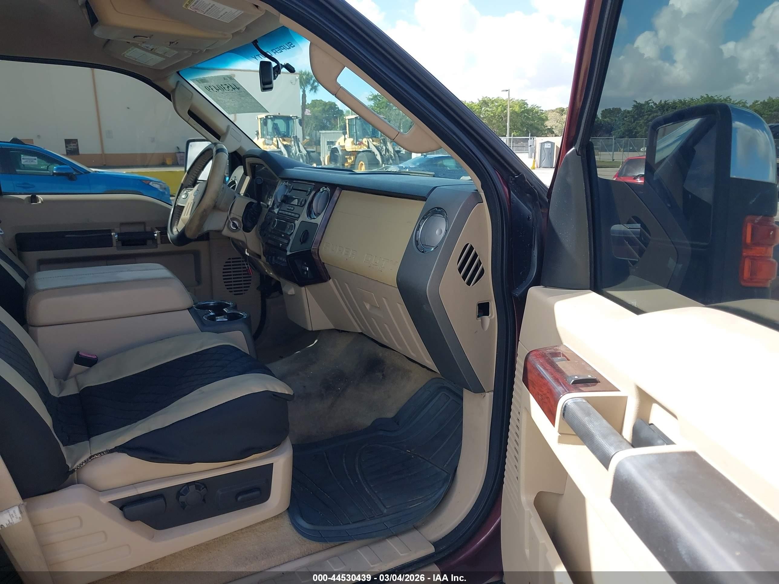 2009 Ford F250   Maroon vin: 1FTSW21R99EB17849