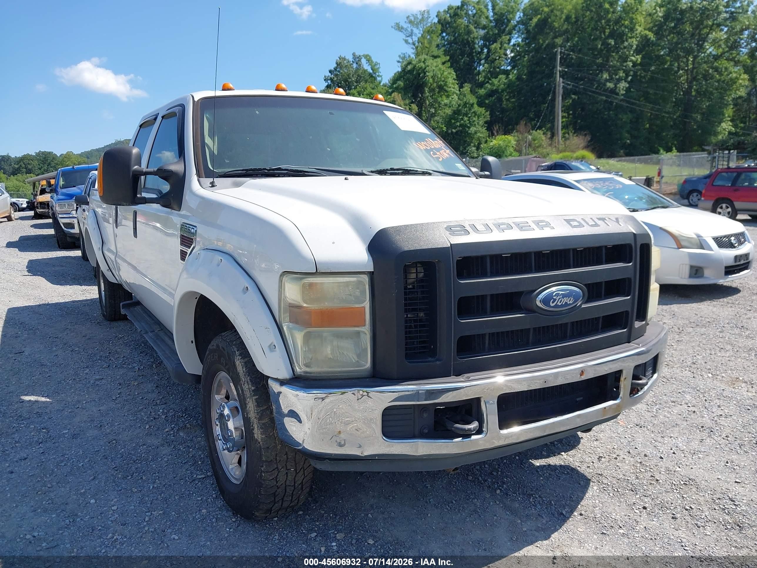2008 Ford Super Duty F-250 Srw Fx4/harley-davidson/king Ranch/lariat/xl/xlt White vin: 1FTSW21RX8EB03389