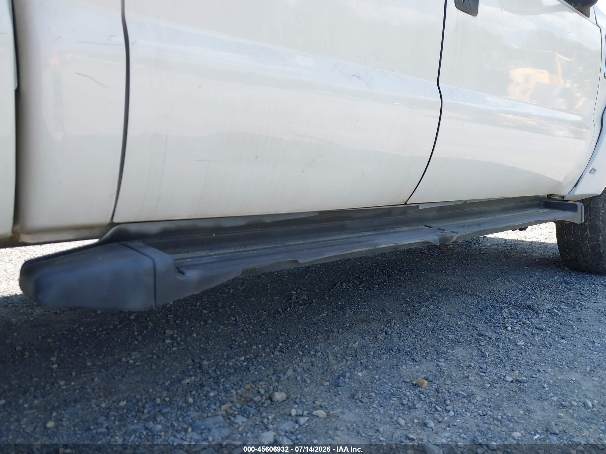 2008 Ford Super Duty F-250 Srw Fx4/harley-davidson/king Ranch/lariat/xl/xlt White vin: 1FTSW21RX8EB03389