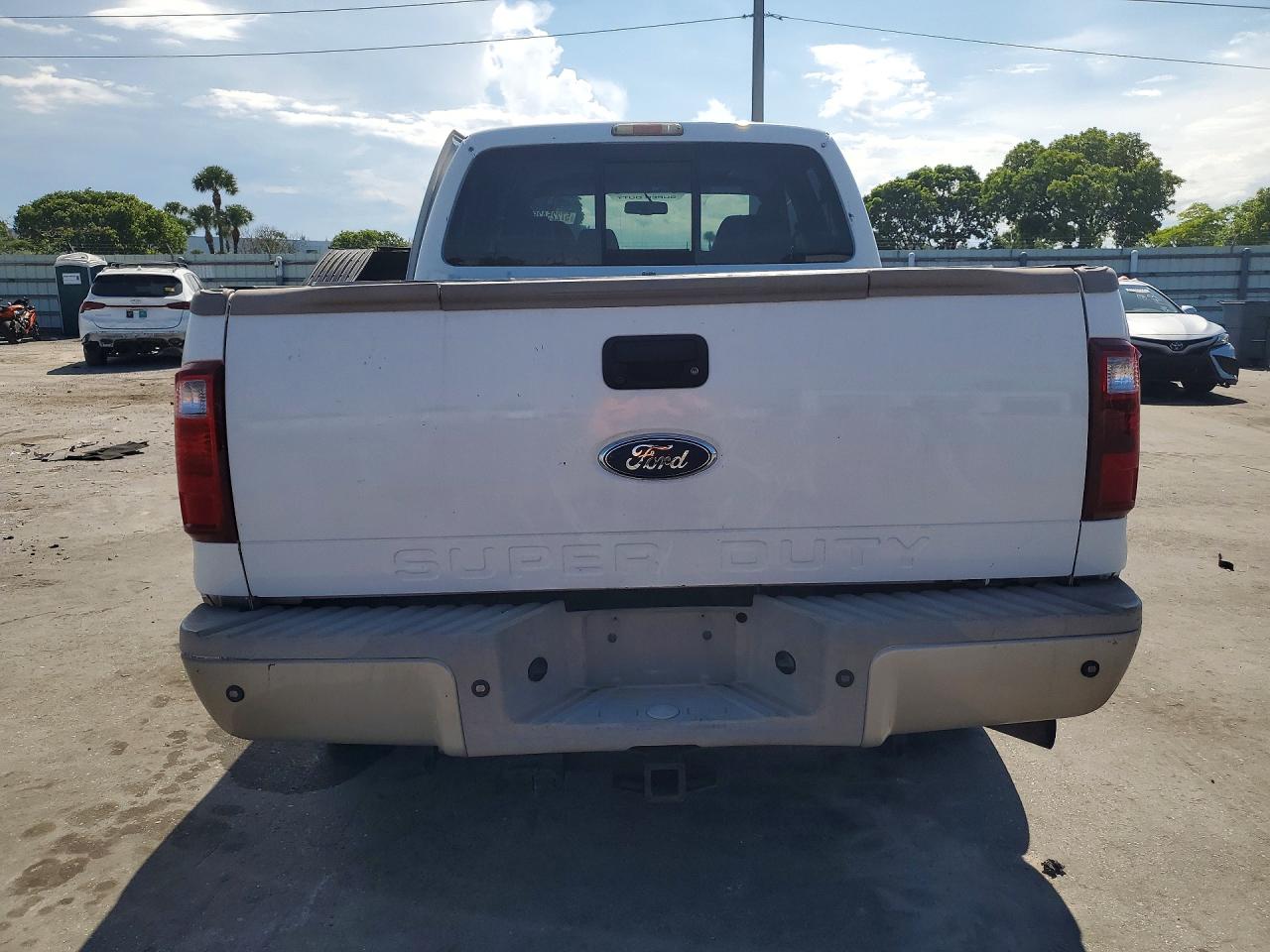 2008 Ford F250 Super Duty Белый vin: 1FTSW21RX8EC72926