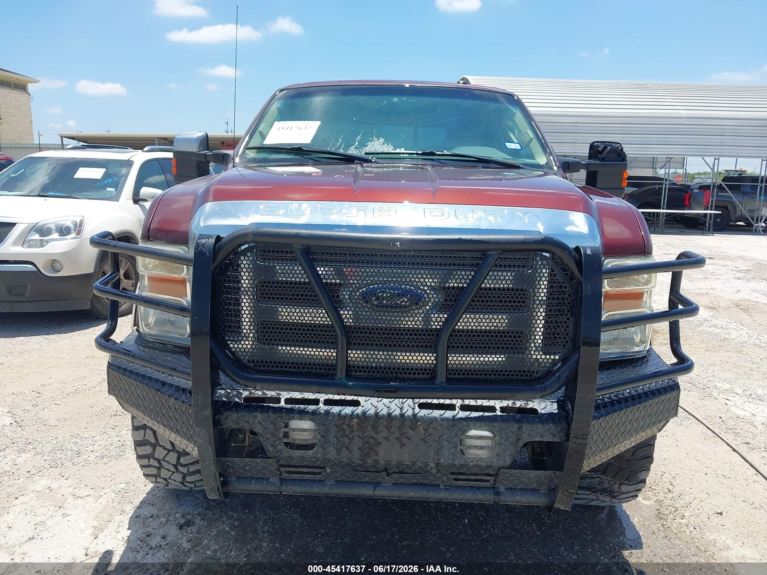 2009 Ford Super Duty F-250 Srw   Maroon vin: 1FTSW21RX9EA06095