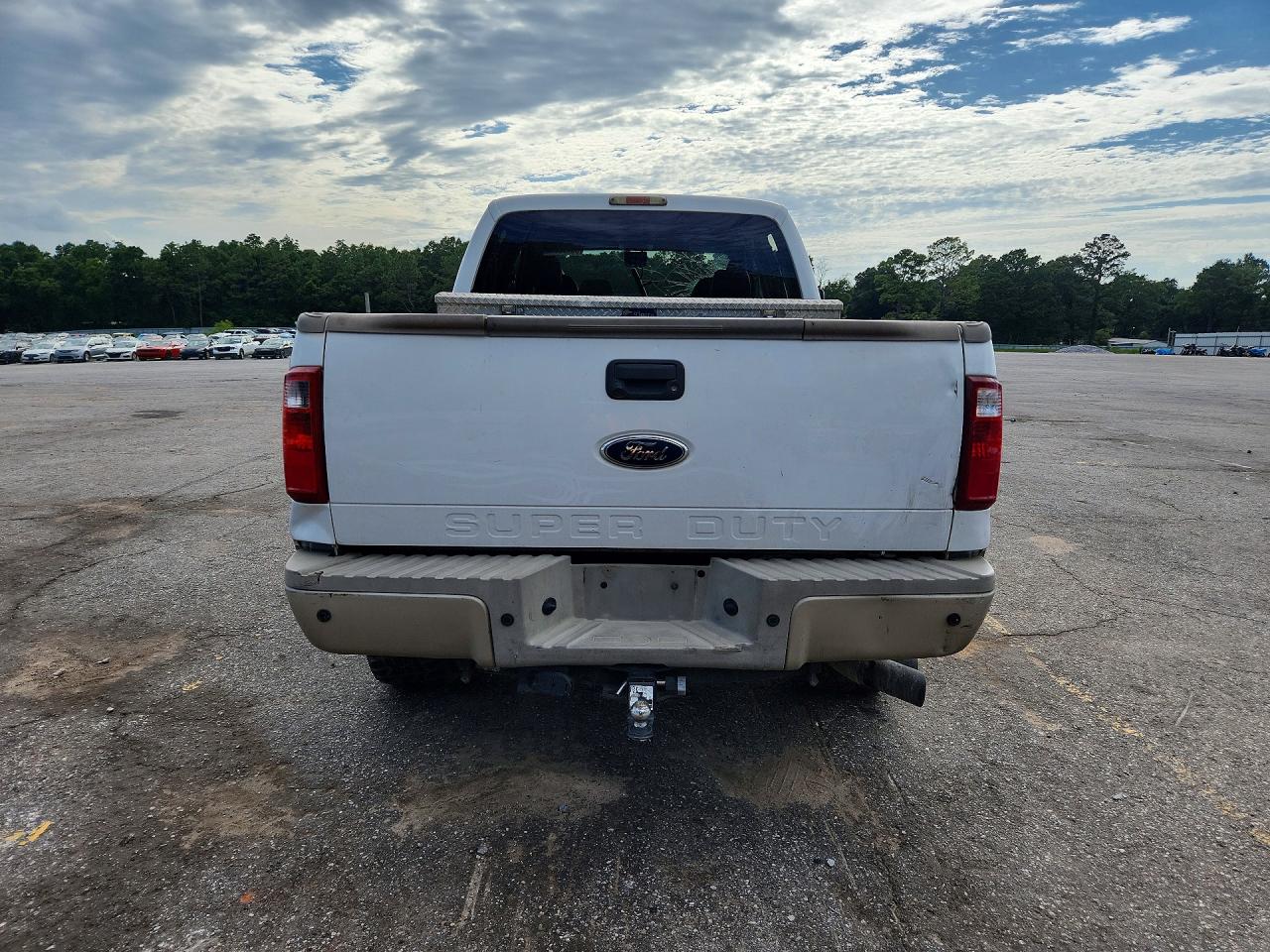 2009 Ford F250 Super Duty White vin: 1FTSW21RX9EA75319