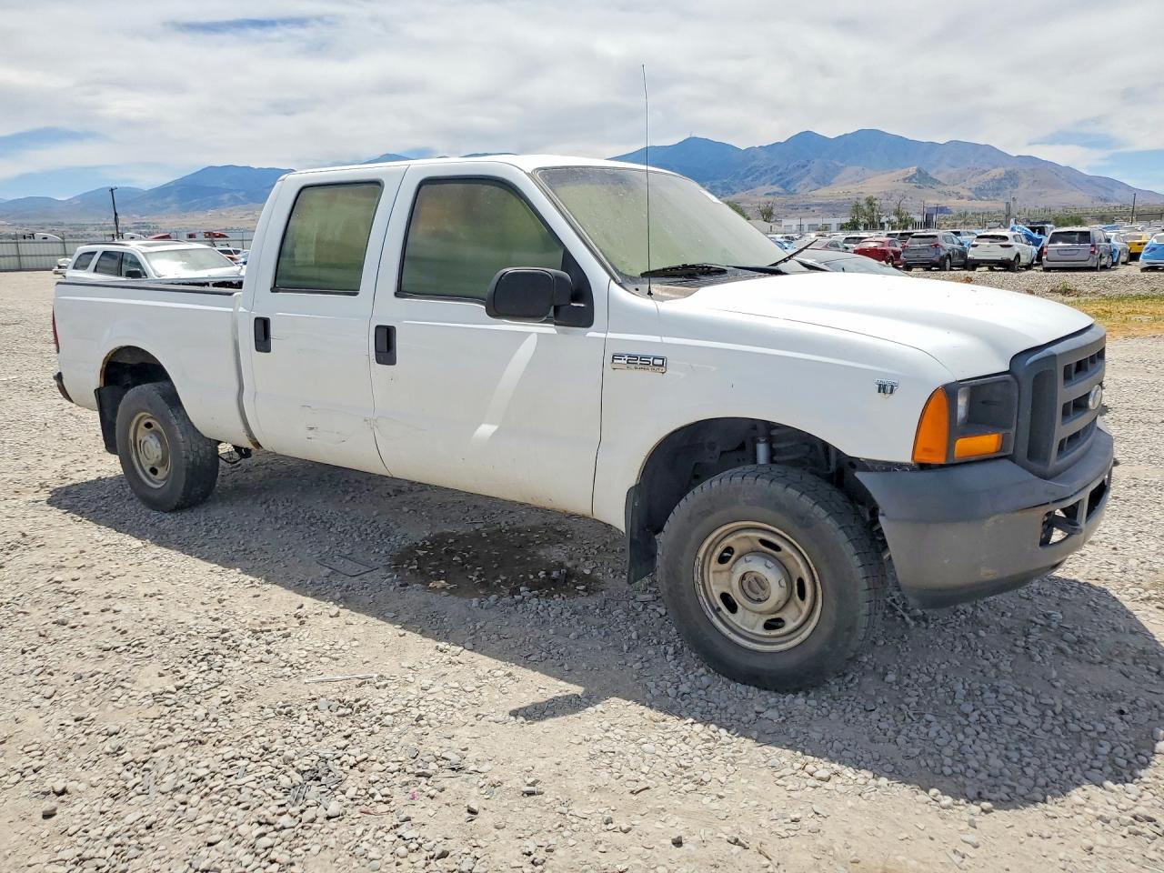2006 Ford F250 Super Duty White vin: 1FTSW21Y66EB93077