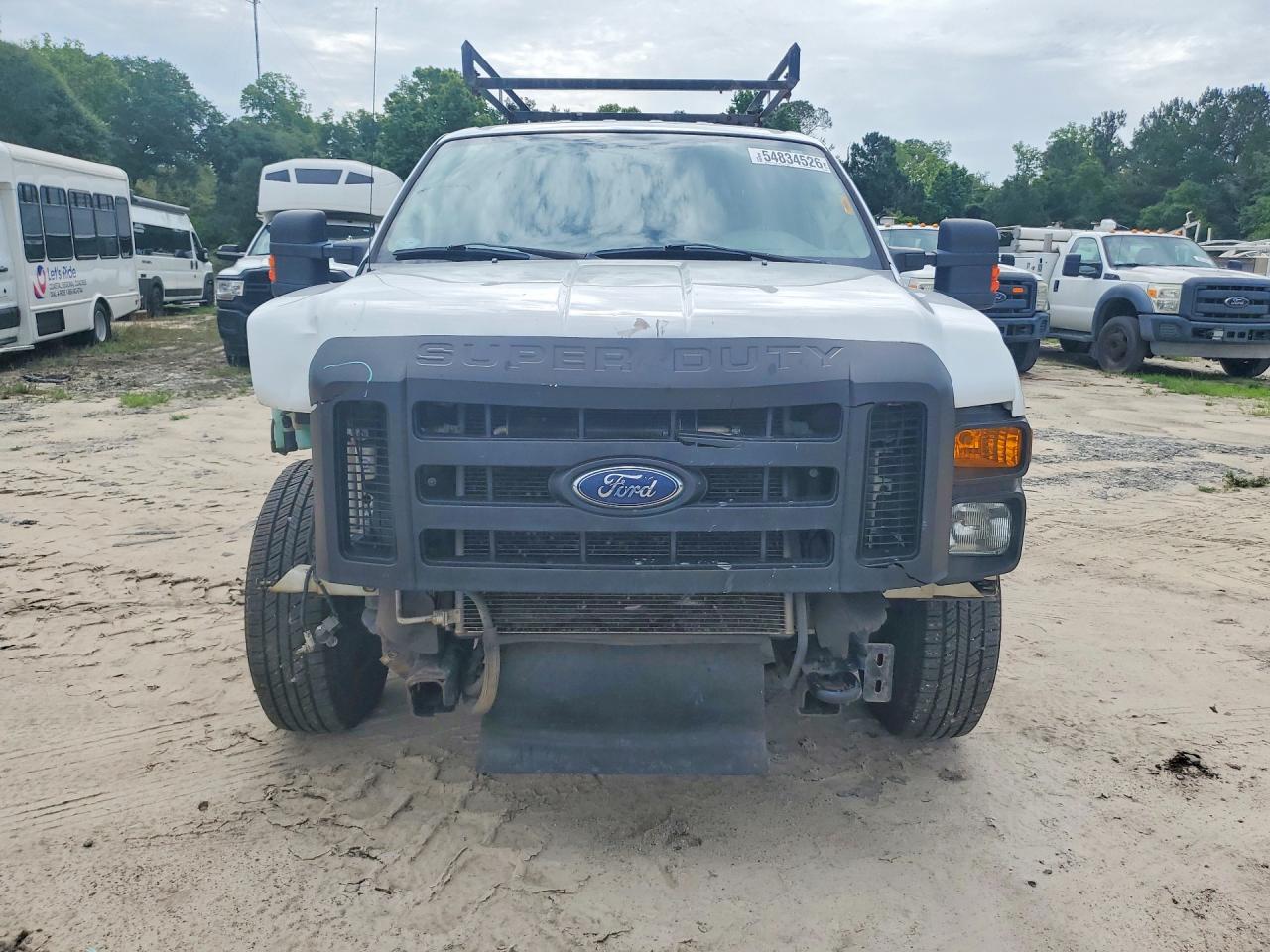 2010 Ford F250 Super Duty White vin: 1FTSW2A59AEB16864