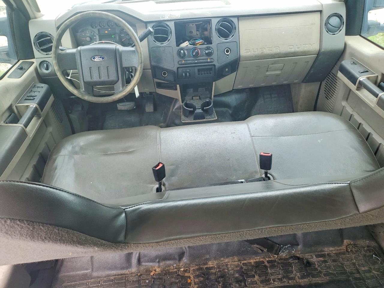 2010 Ford F250 Super Duty White vin: 1FTSW2A59AEB16864