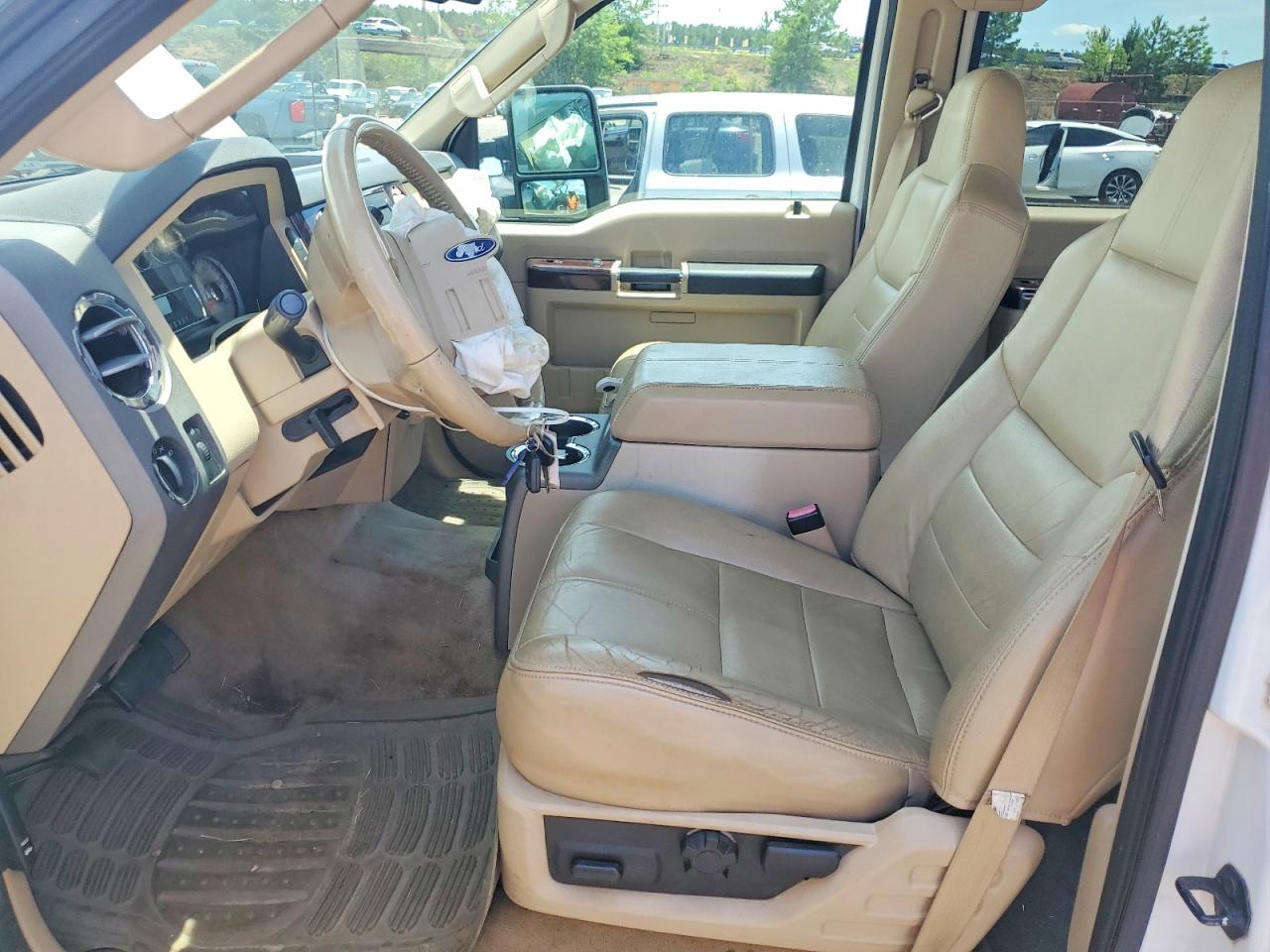 2010 Ford F250 Super Duty White vin: 1FTSW2AR3AEA12177