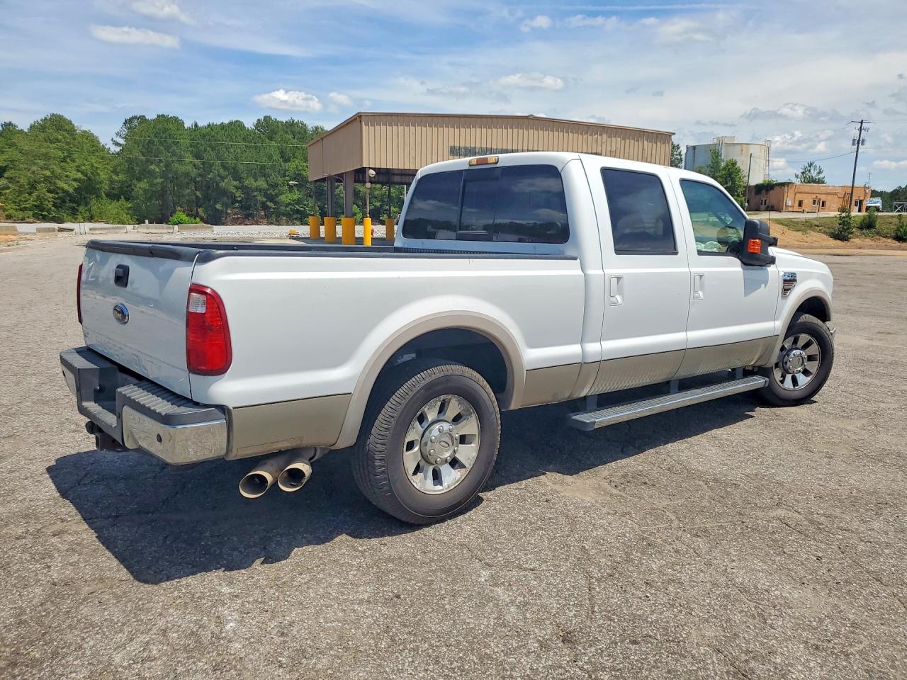 2010 Ford F250 Super Duty White vin: 1FTSW2AR3AEA12177