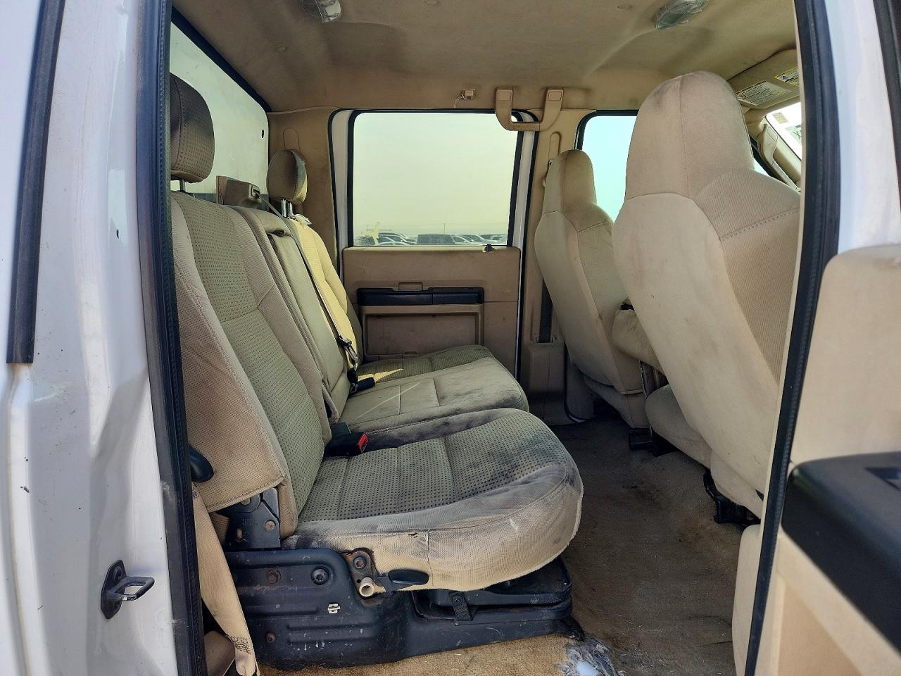 2010 Ford F250 White vin: 1FTSW2AR5AEA51790