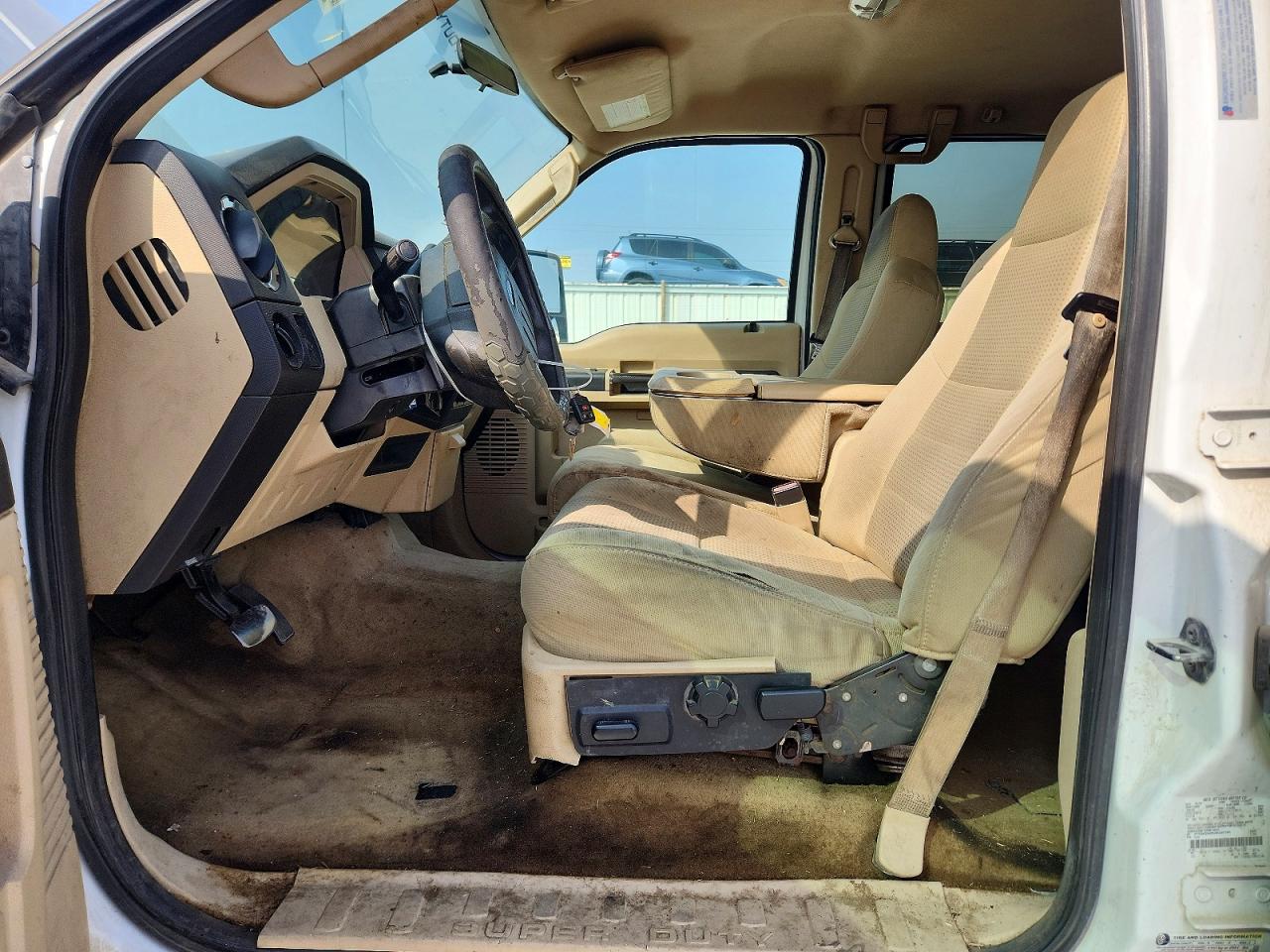 2010 Ford F250 White vin: 1FTSW2AR5AEA51790